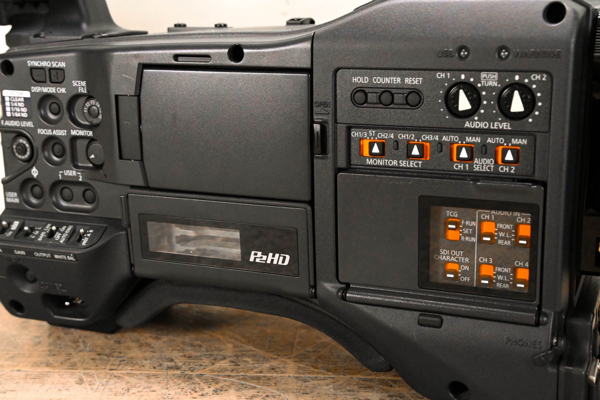 Panasonic AG-HPX300P P2HD 1/3" CMOS Broadcast Camera Body