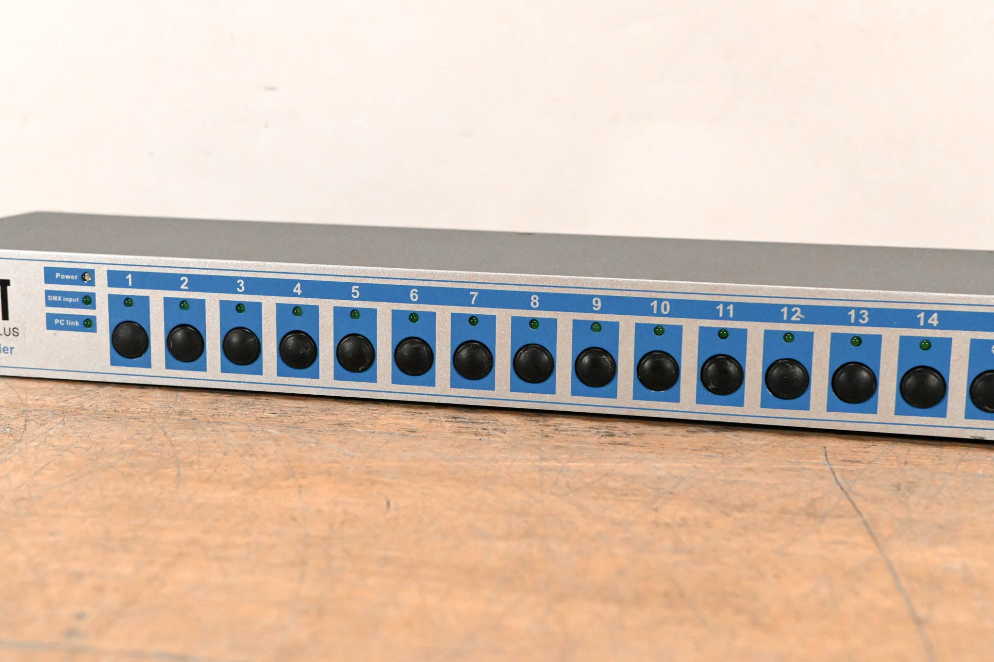 Chauvet ShowXpress Plus Lighting Controller – DJ Rackmount (NO PSU)