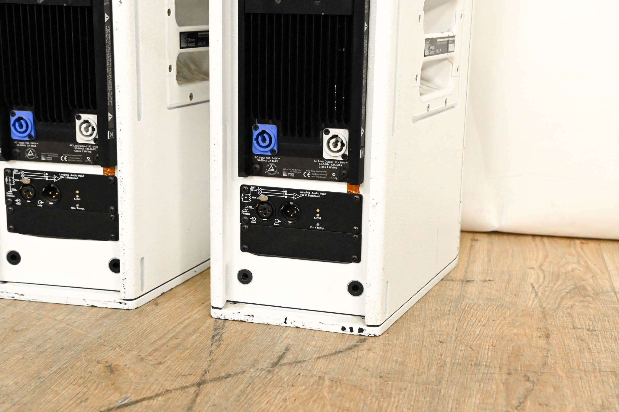 Meyer Sound UPJ-1P Compact VariO Loudspeaker (PAIR)