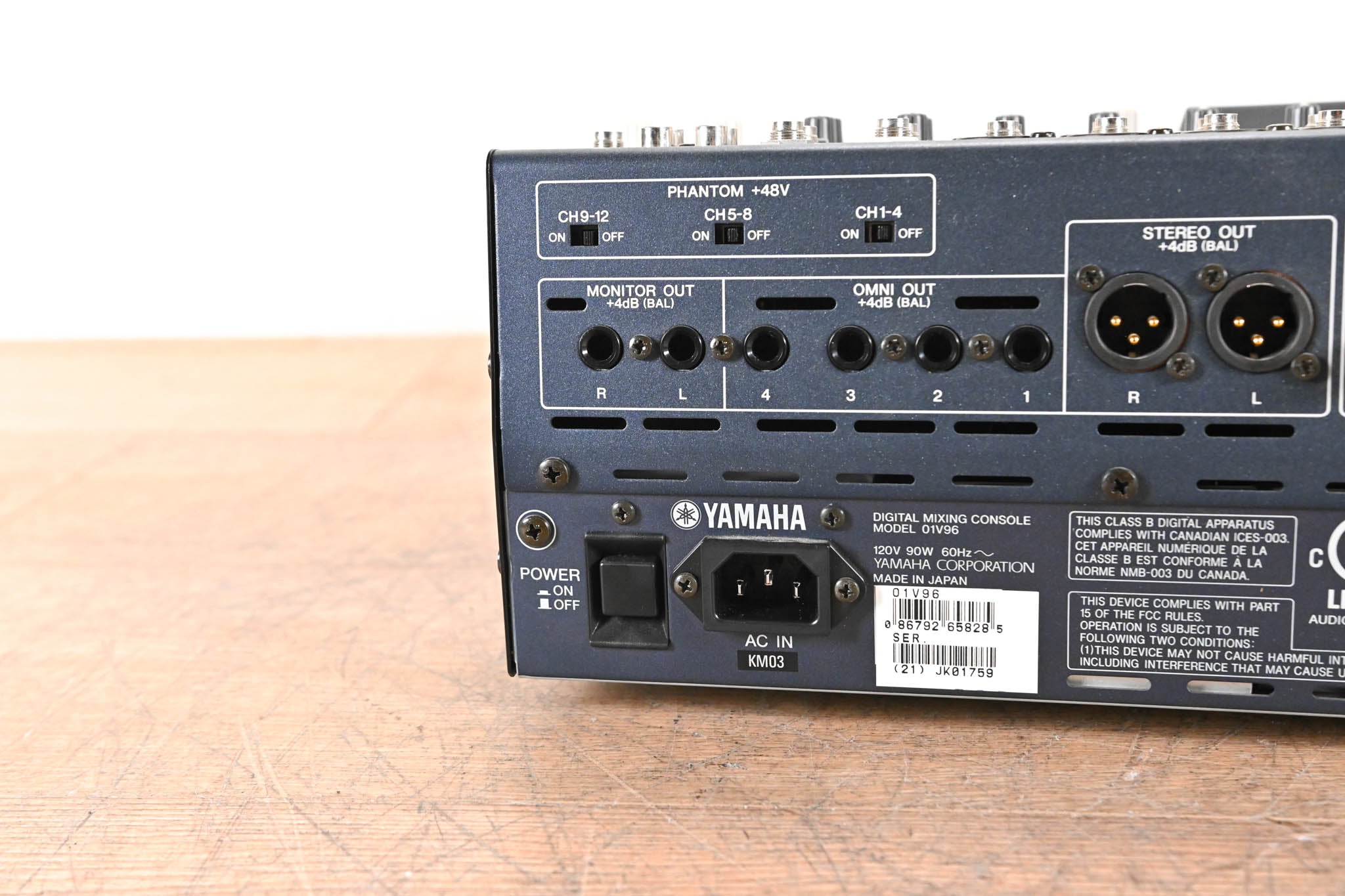 Yamaha 01V96 24-Bit/96k Digital Recording Mixer