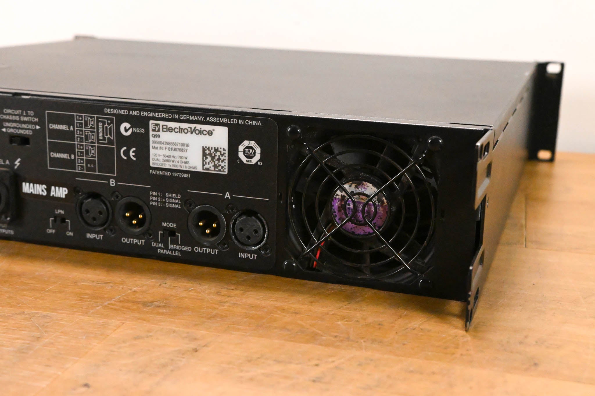 Electro-Voice (EV) Q99 2-Channel Class-H Power Amp 1250W/Ch at 2 Ohms