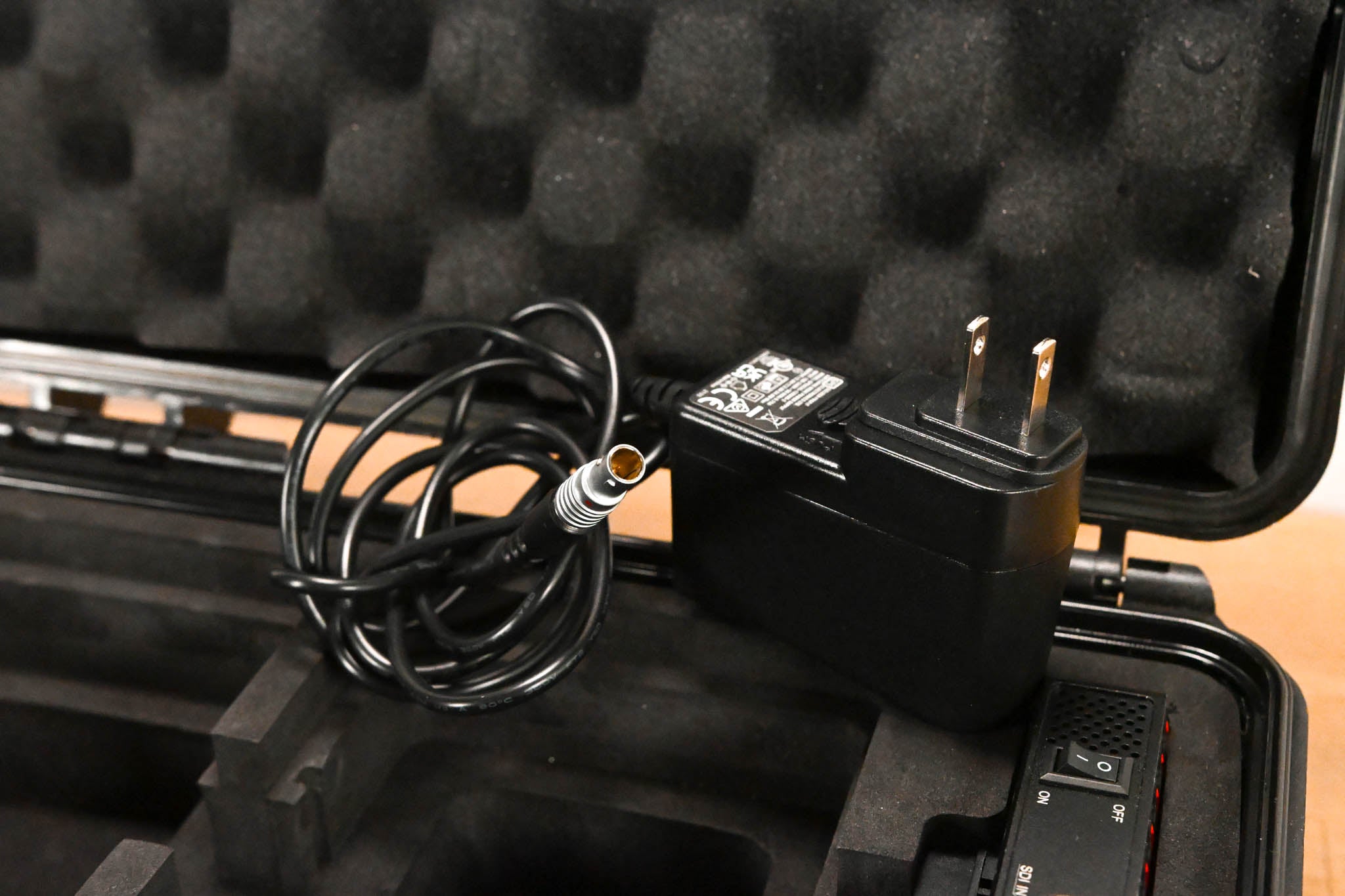 CINEGEARS Ghost-Eye 600MP v2 Wireless Video Transmission Kit w/ two RX