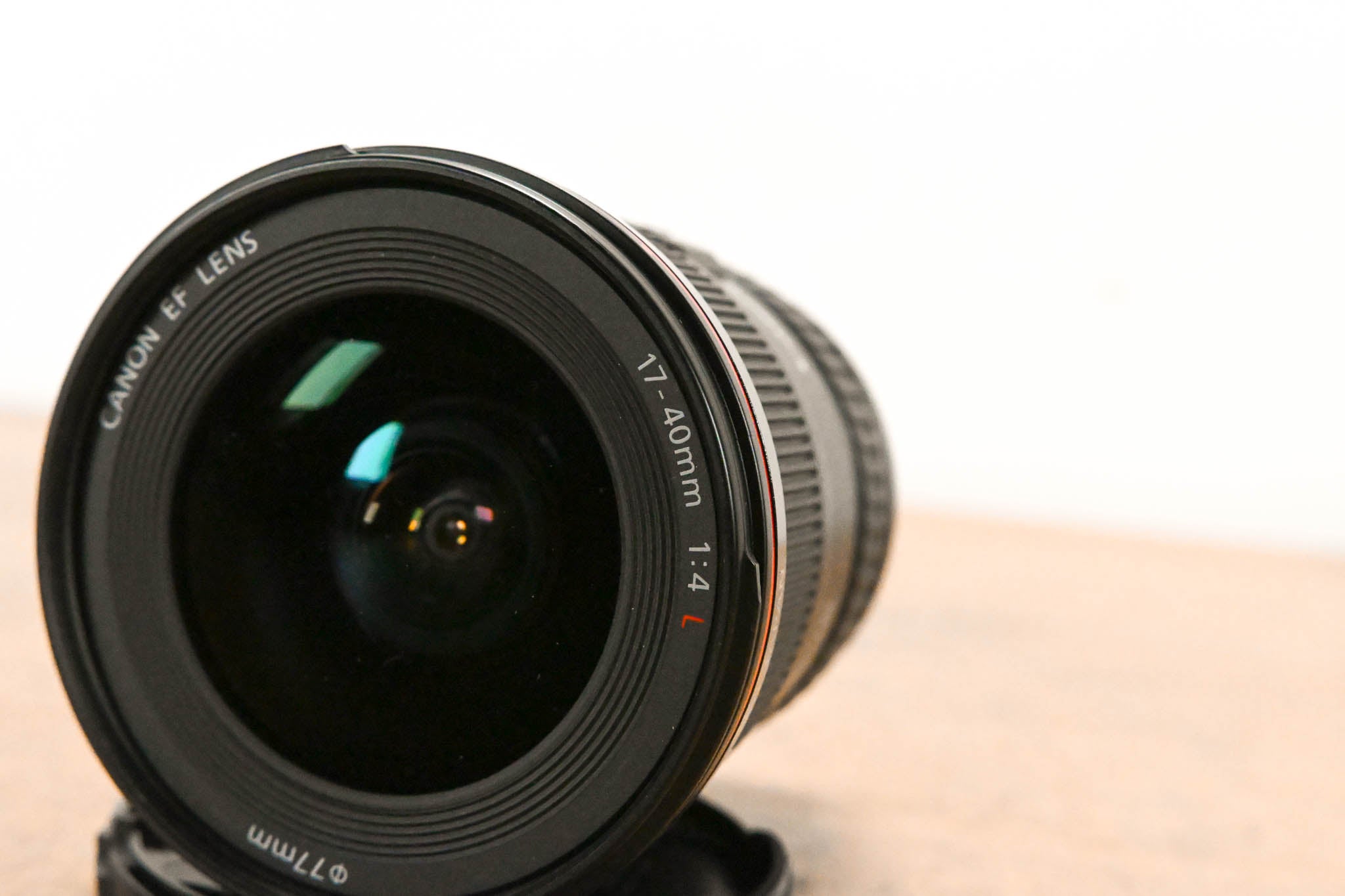 Canon EF 17-40mm f/4L USM Ultra Wide Angle Zoom Lens