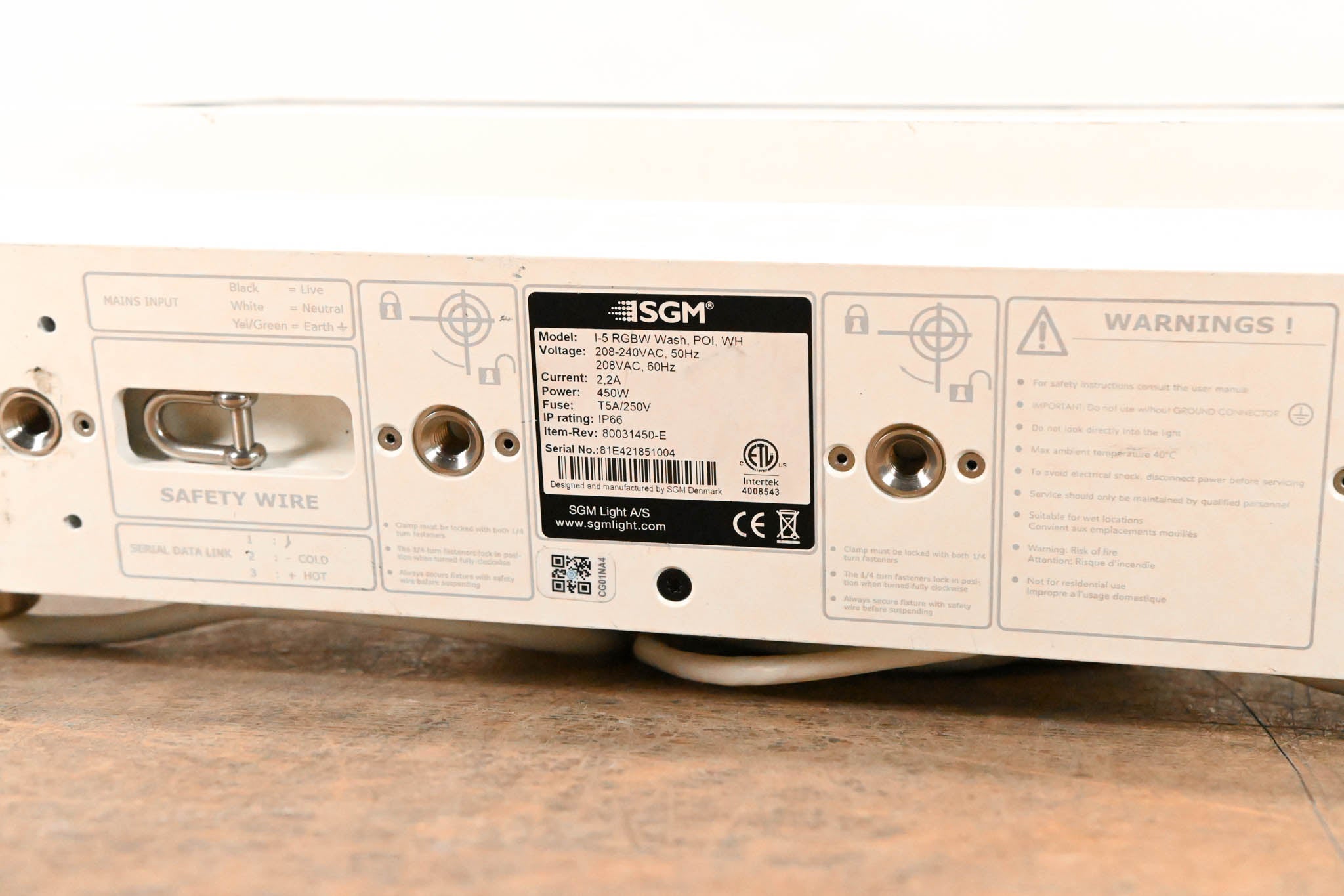 SGM i·5 RGBW POI Outdoor LED Wash Light