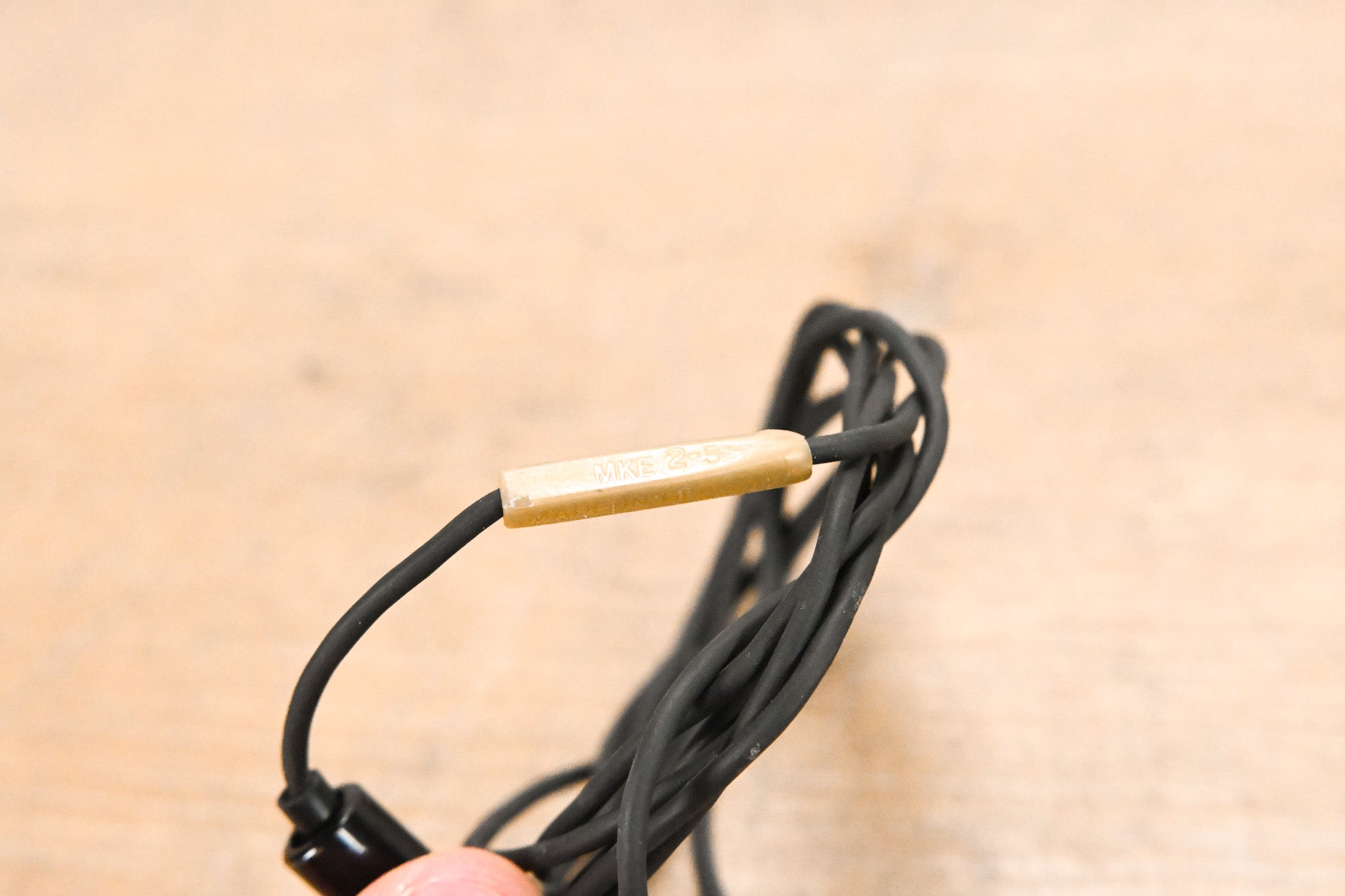 Sennheiser MKE 2 Lavalier Lapel Microphone w/ Locking 3.5mm Connector