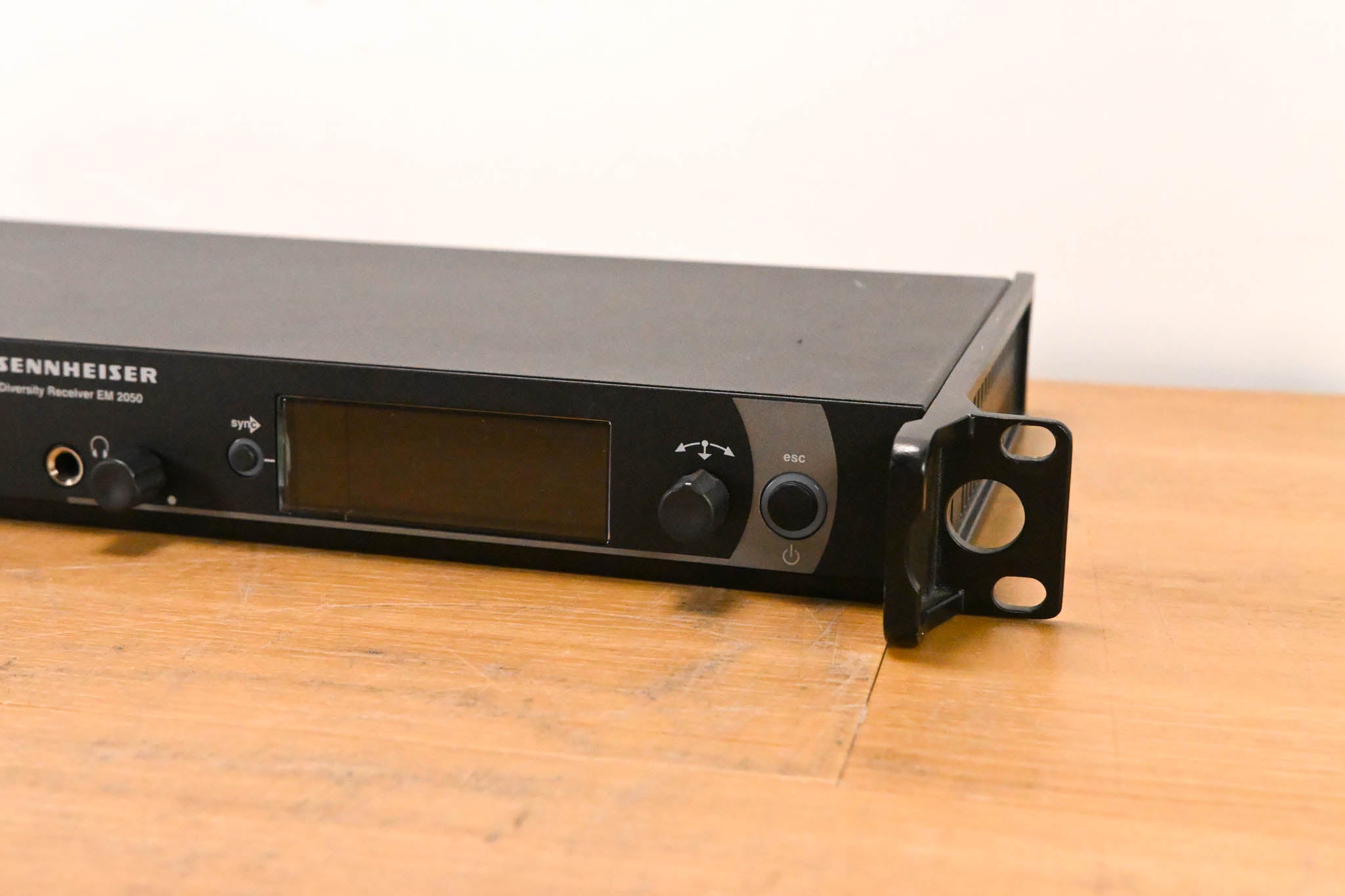 Sennheiser EM 2050 Dual-Channel Wireless Receiver Aw Range: 516-558 MHz