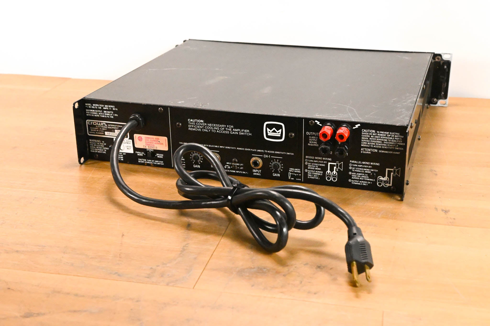 Crown Micro-Tech 600 2-Channel Power Amplifier