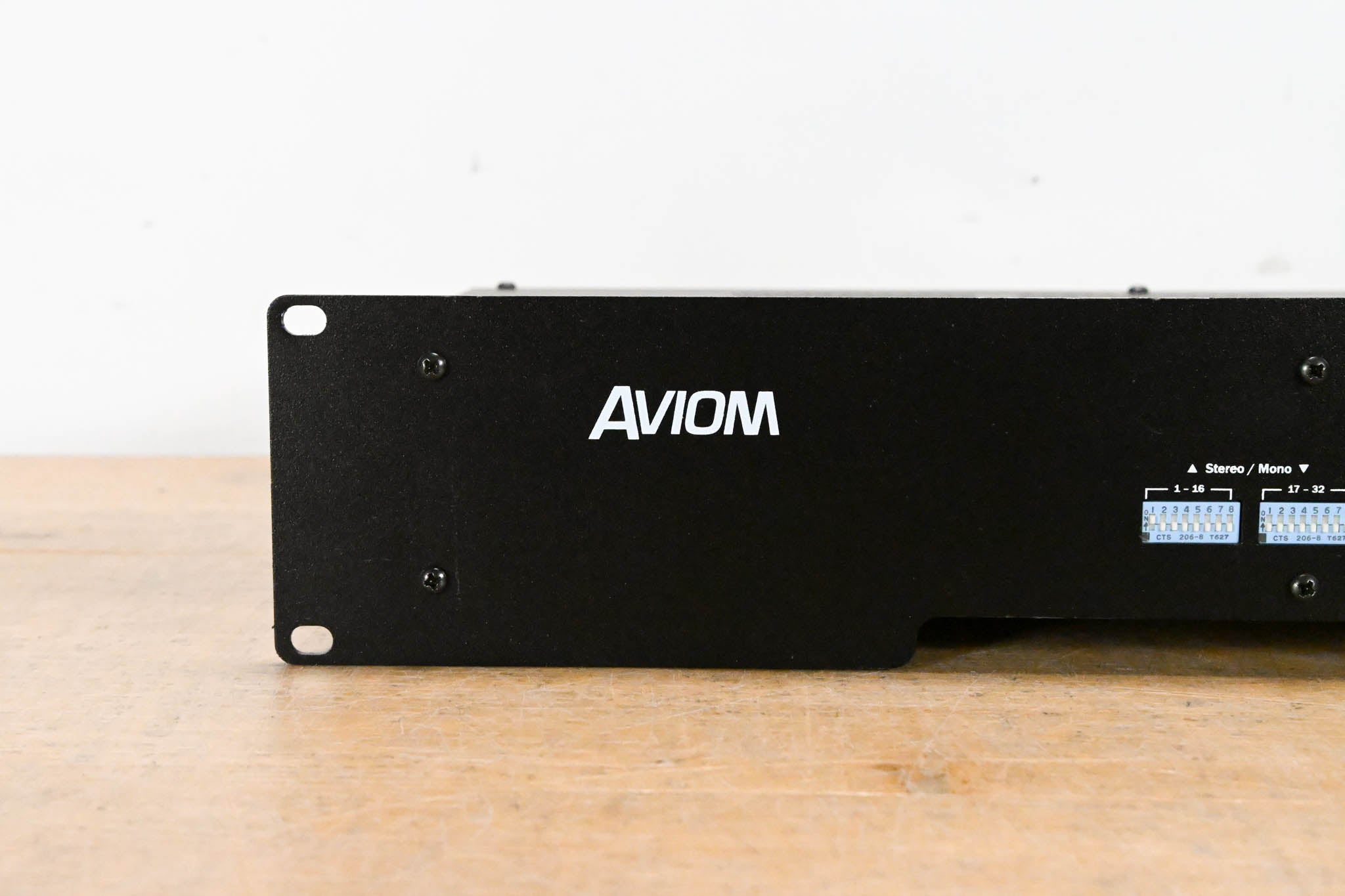 Aviom D400-Dante A-Net Distributor with Dante Connectivity