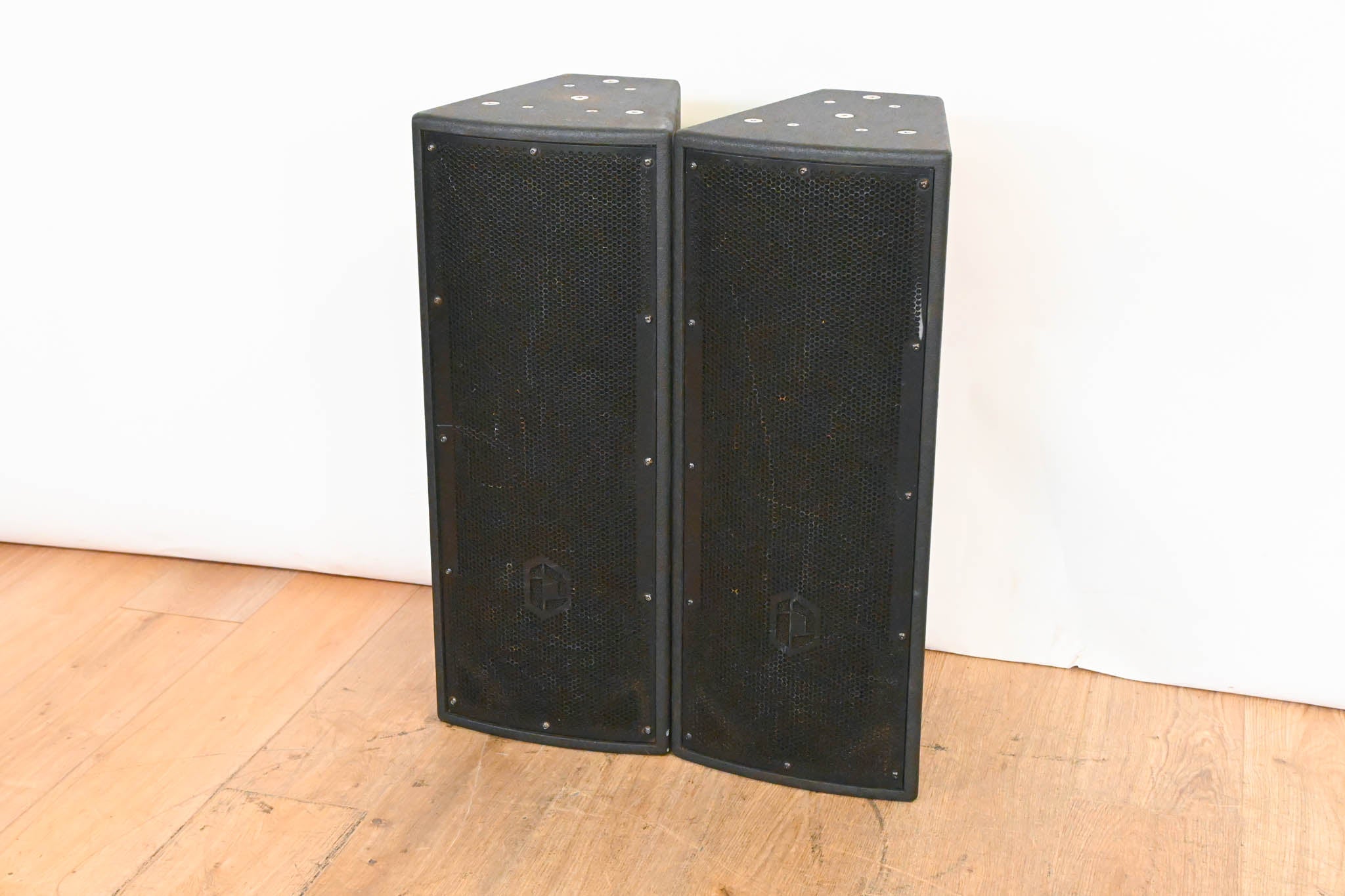 McCauley ID2.208-26 Passive Installation Loudspeaker (PAIR)