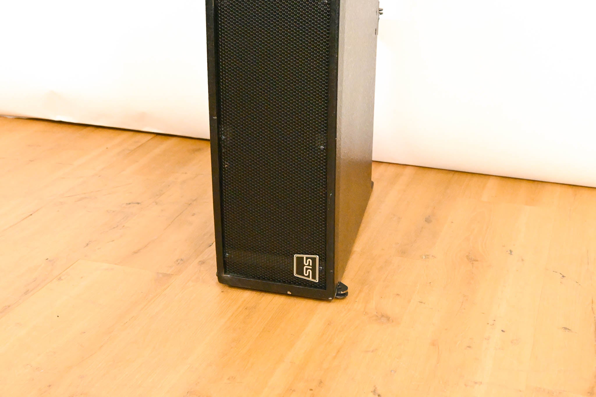 SLS CPA7600 Compact 3-Way Line Array Speaker