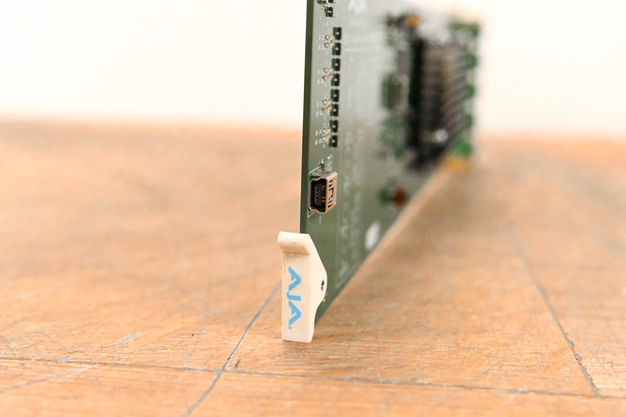 AJA OG-HI5-4K-PLUS openGear SDI to HDMI Converter