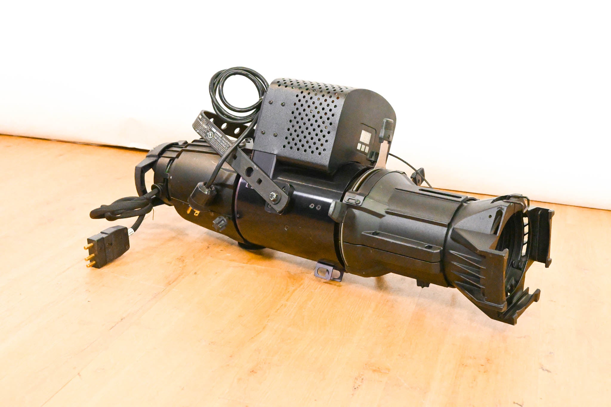 ETC Source Four 750 26 Degree Leko w/OceanOptics SeaChanger Color Engine