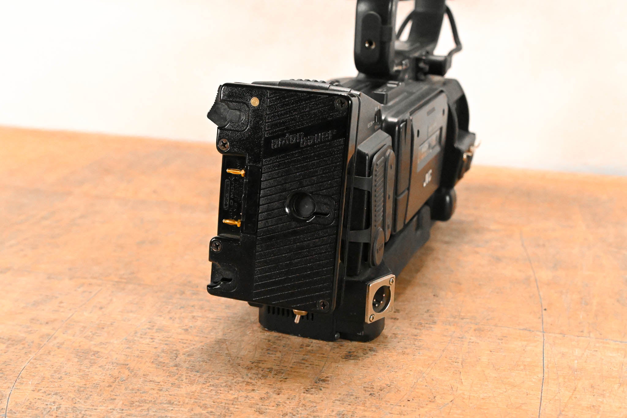 JVC GY-HD200U 1/3" 3-CCD Professional HDV Camcorder