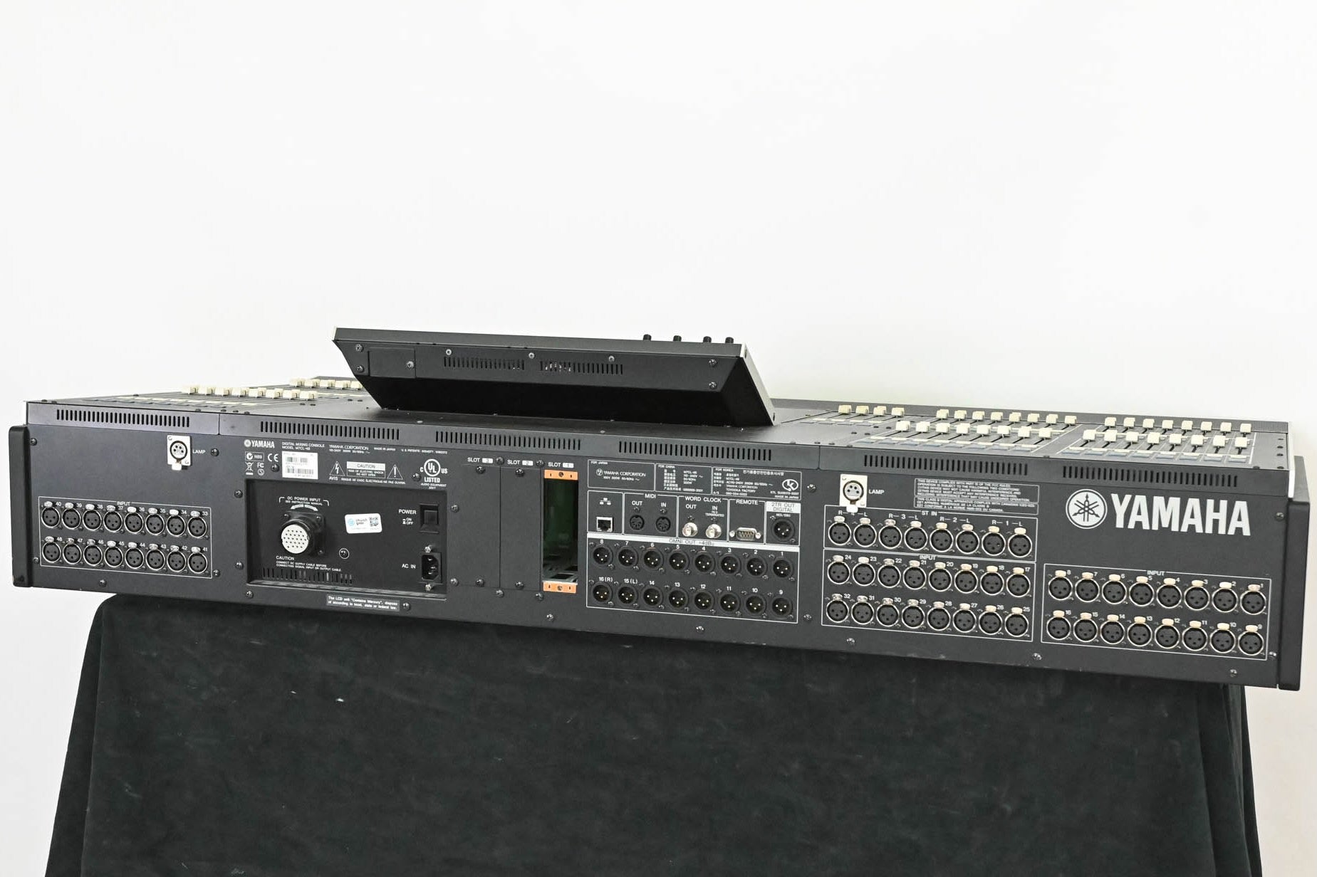 Yamaha M7CL-48 48-Channel Digital Audio Mixing Console CG01KPP