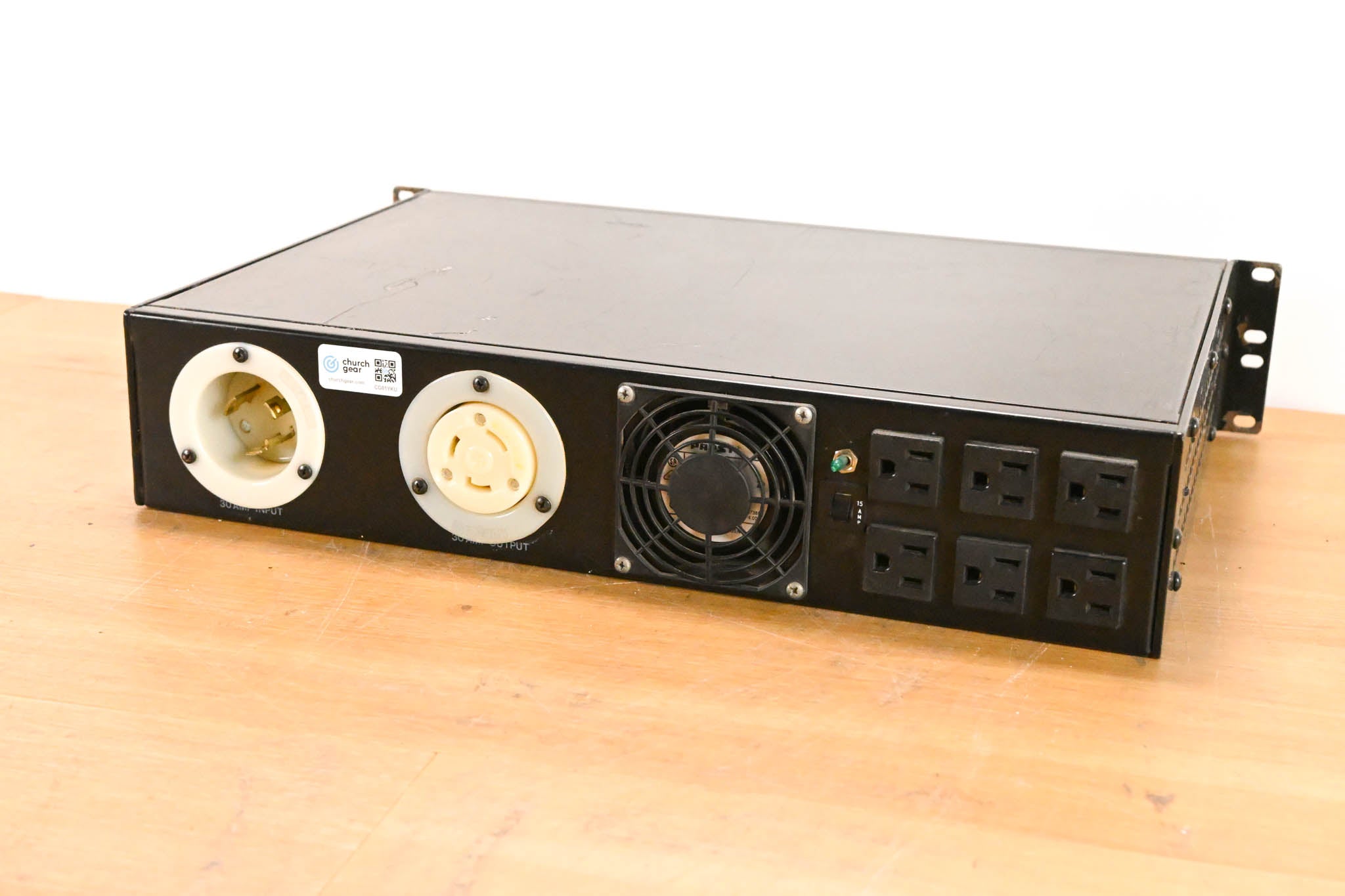Juice Goose Omega 30 2U 30-Amp Rackmount Power Distribution Unit