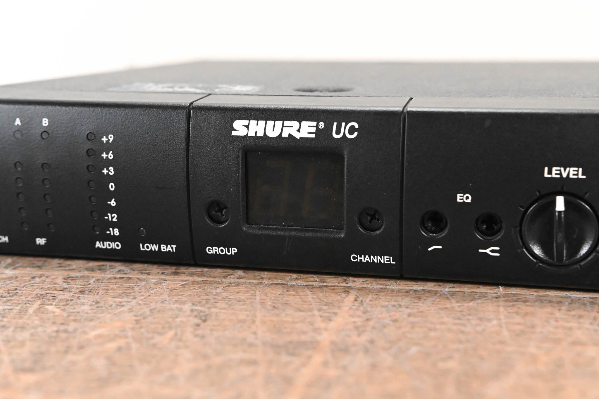 Shure UC4-UB Wireless Receiver - UB Band: 692-716 MHz (NO POWER SUPPLY)