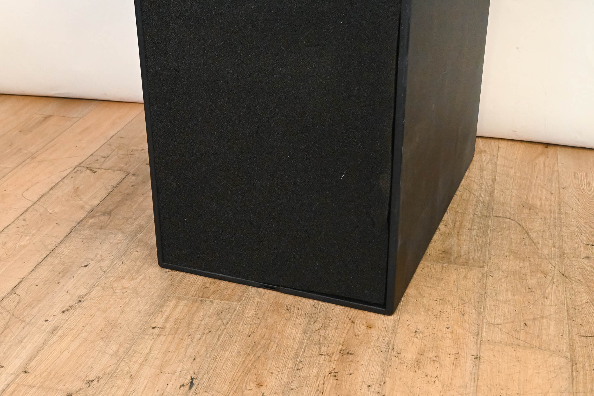 d&b audiotechnik B2-SUB 2 x 18" Passive Subwoofer