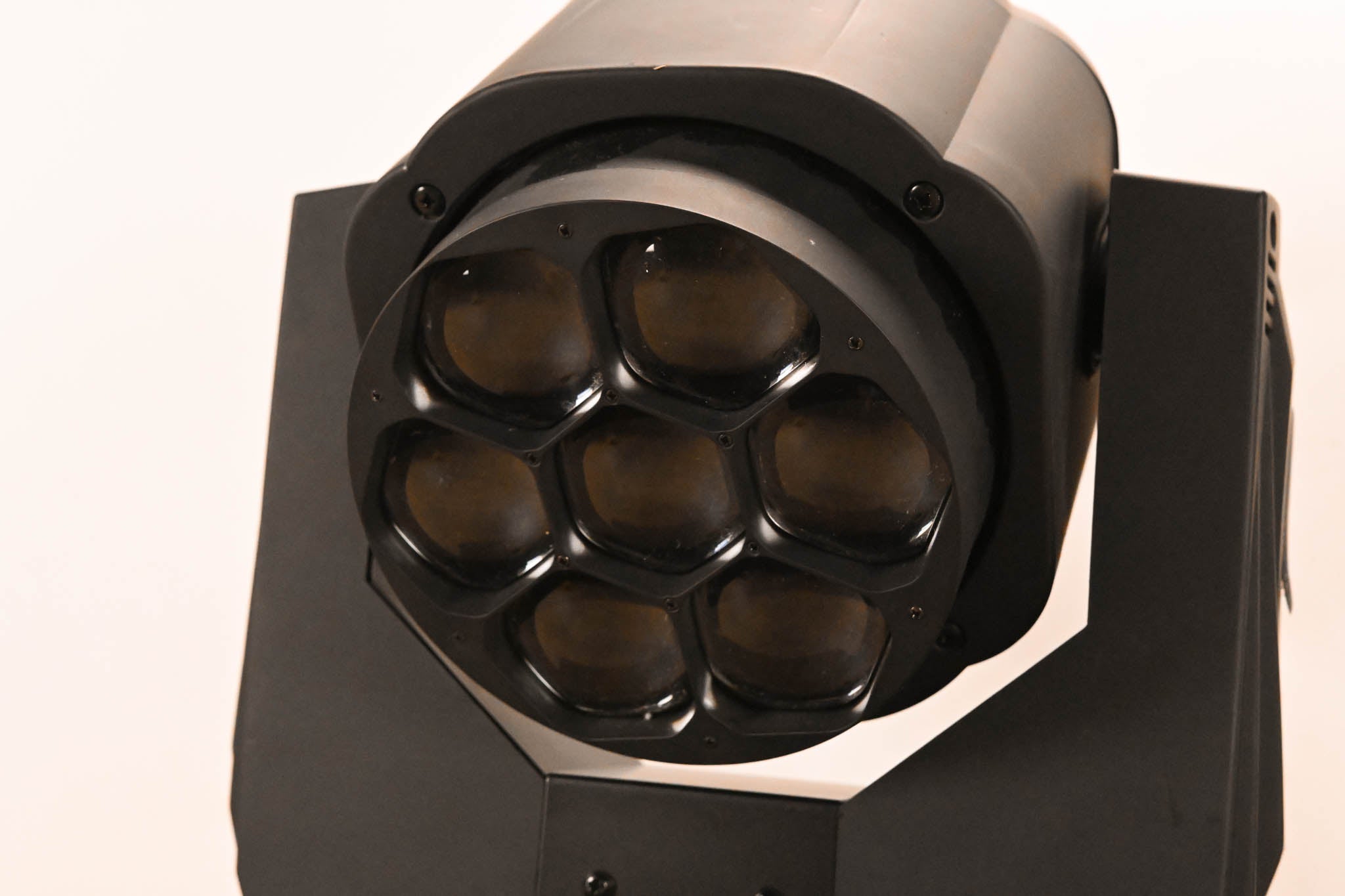 Blizzard Lighting Stiletto i7 RGBW LED Moving Head Wash Light