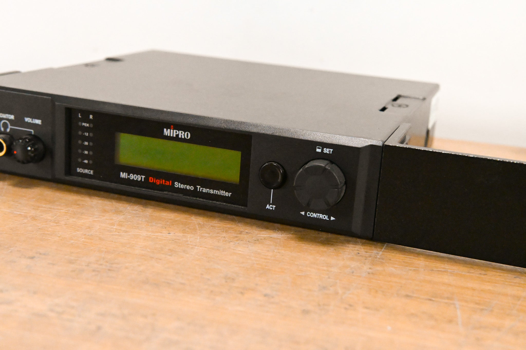 Mipro MI-909T/R Digital IEM System - 5E Range: 480-544 MHz (NO PSU)