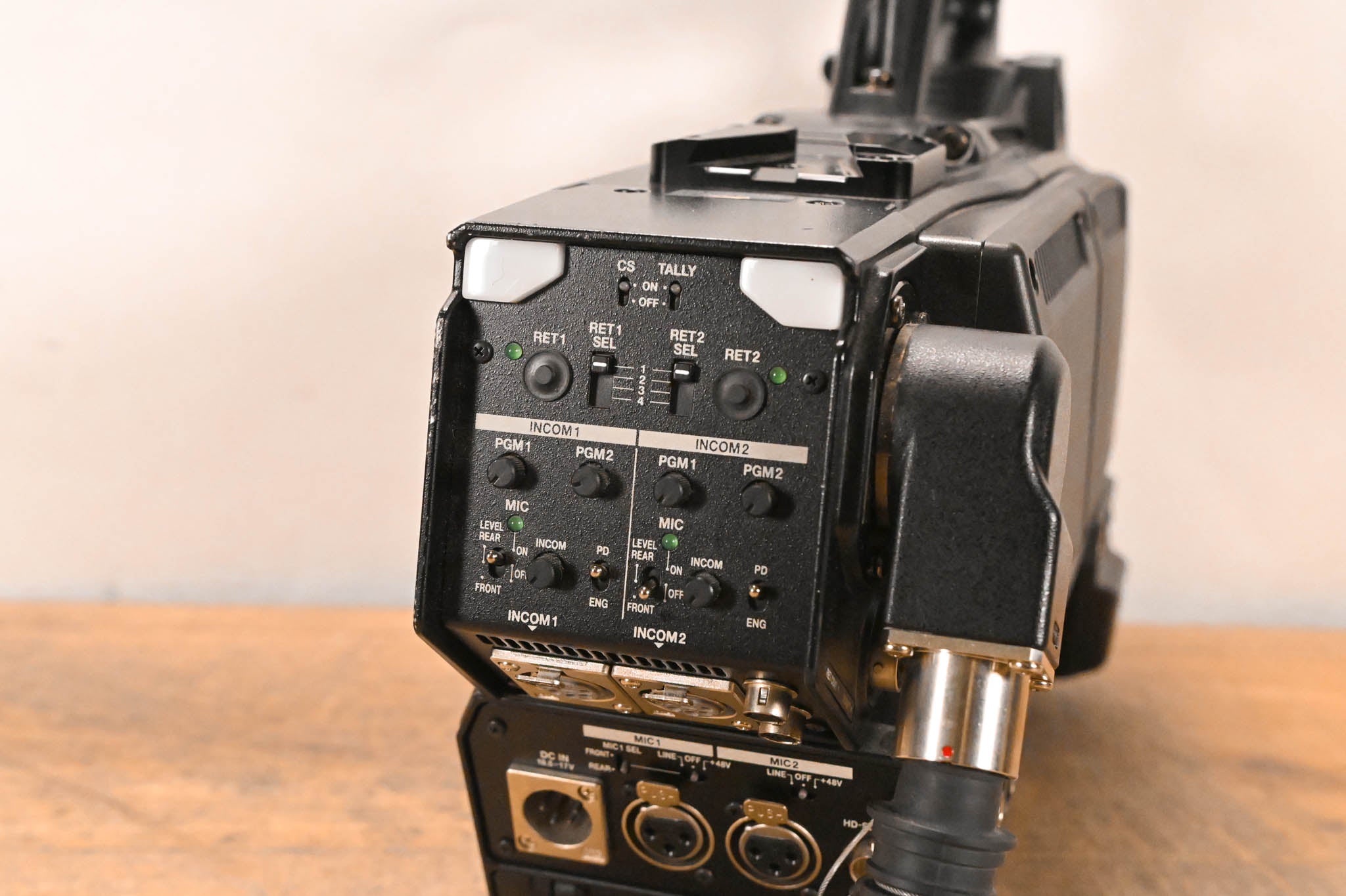 Hitachi Z-HD5000 HDTV Camera with CA-HF1000 Camera Adaptor