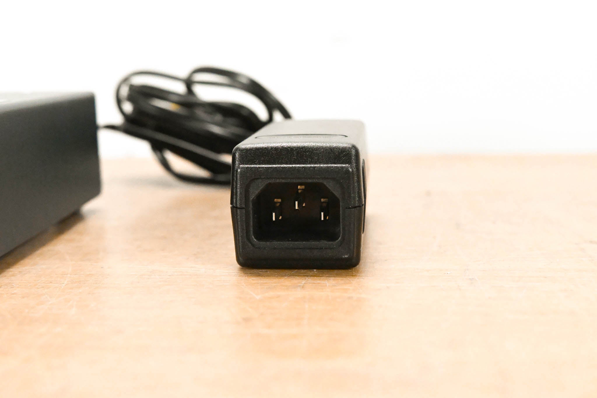 Clear-Com PK-7 Single-Channel Portable Power Supply