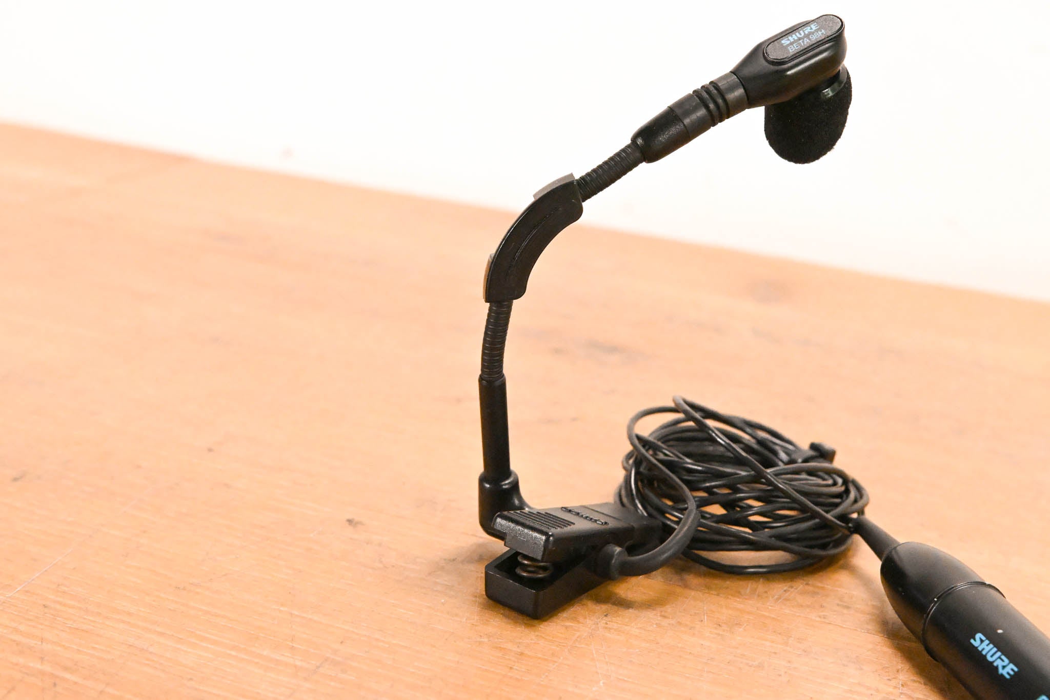Shure Beta 98H/C Miniature Cardioid Condenser Instrument Microphone