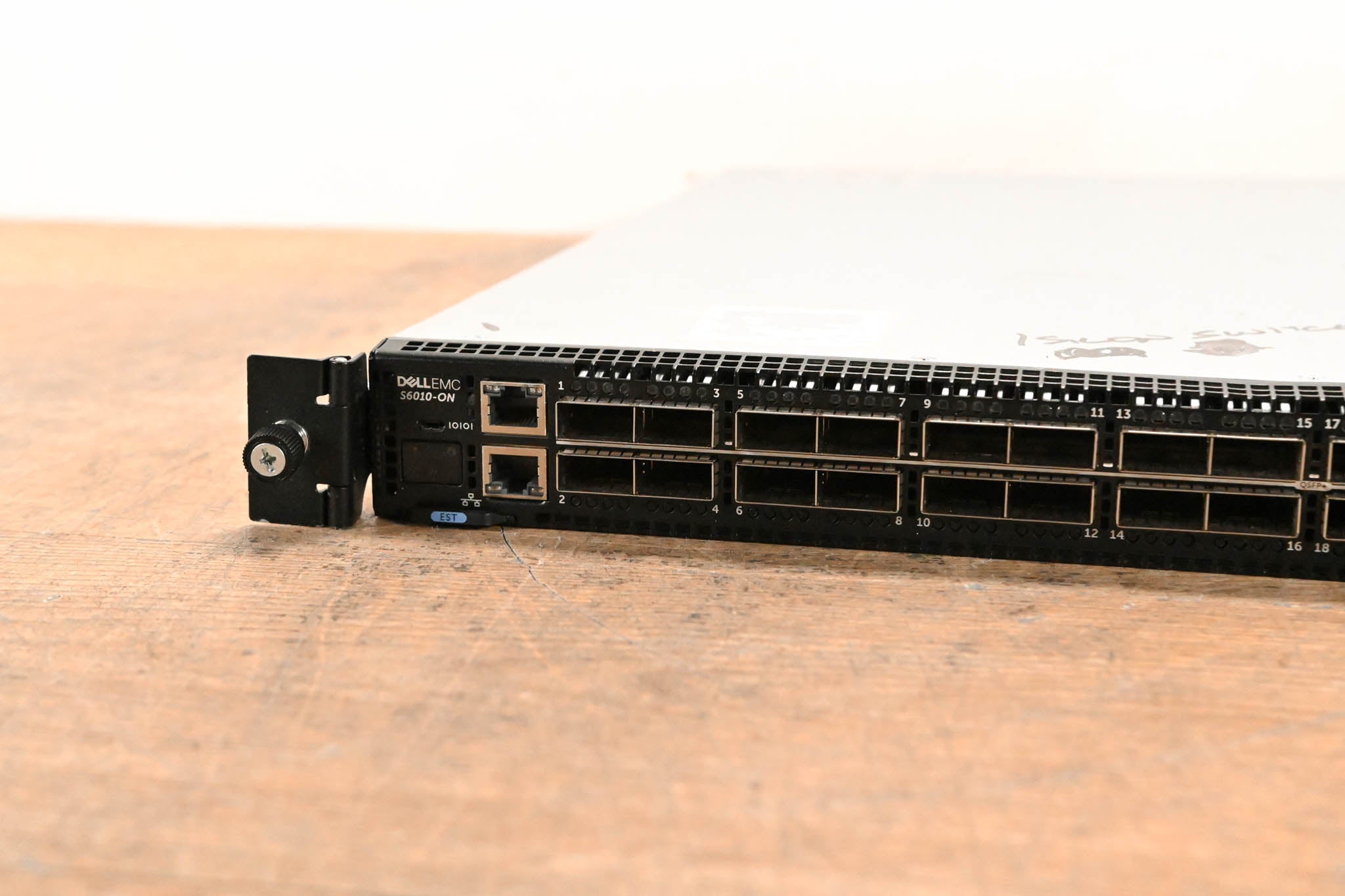 Dell S6010-ON 4-Slot Modular Network Switch