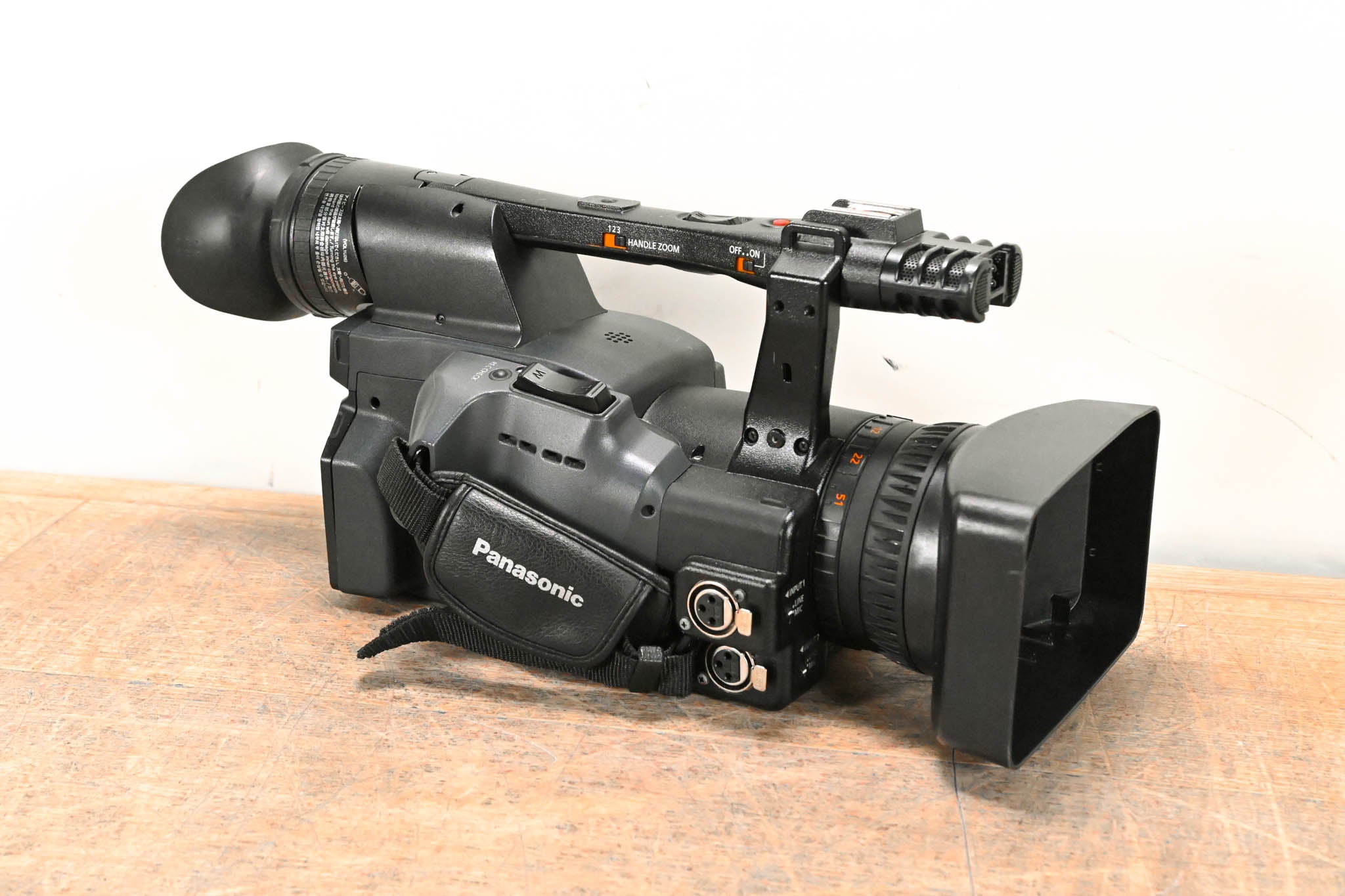 Panasonic AG-HPX170P P2HD Solid-State Camcorder