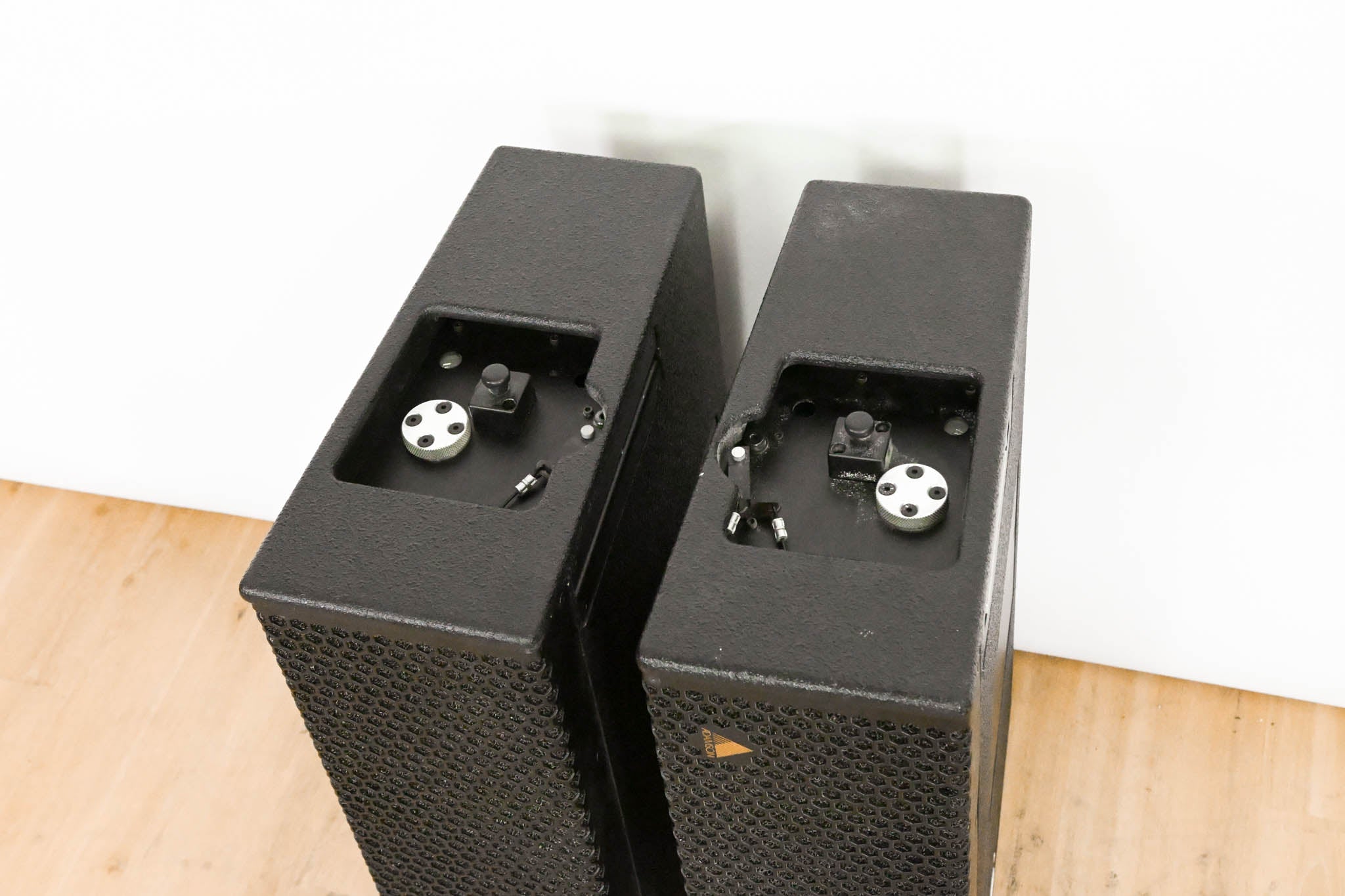 Adamson SpekTrix 3-Way Full Range Line Array Loudspeaker (PAIR)