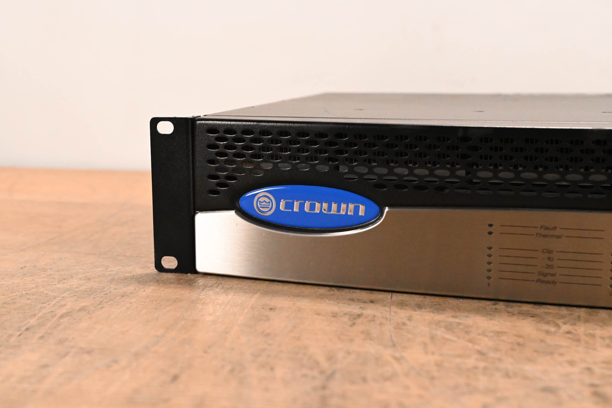 Crown CTs 2000 2-Channel 1000W Power Amplifier