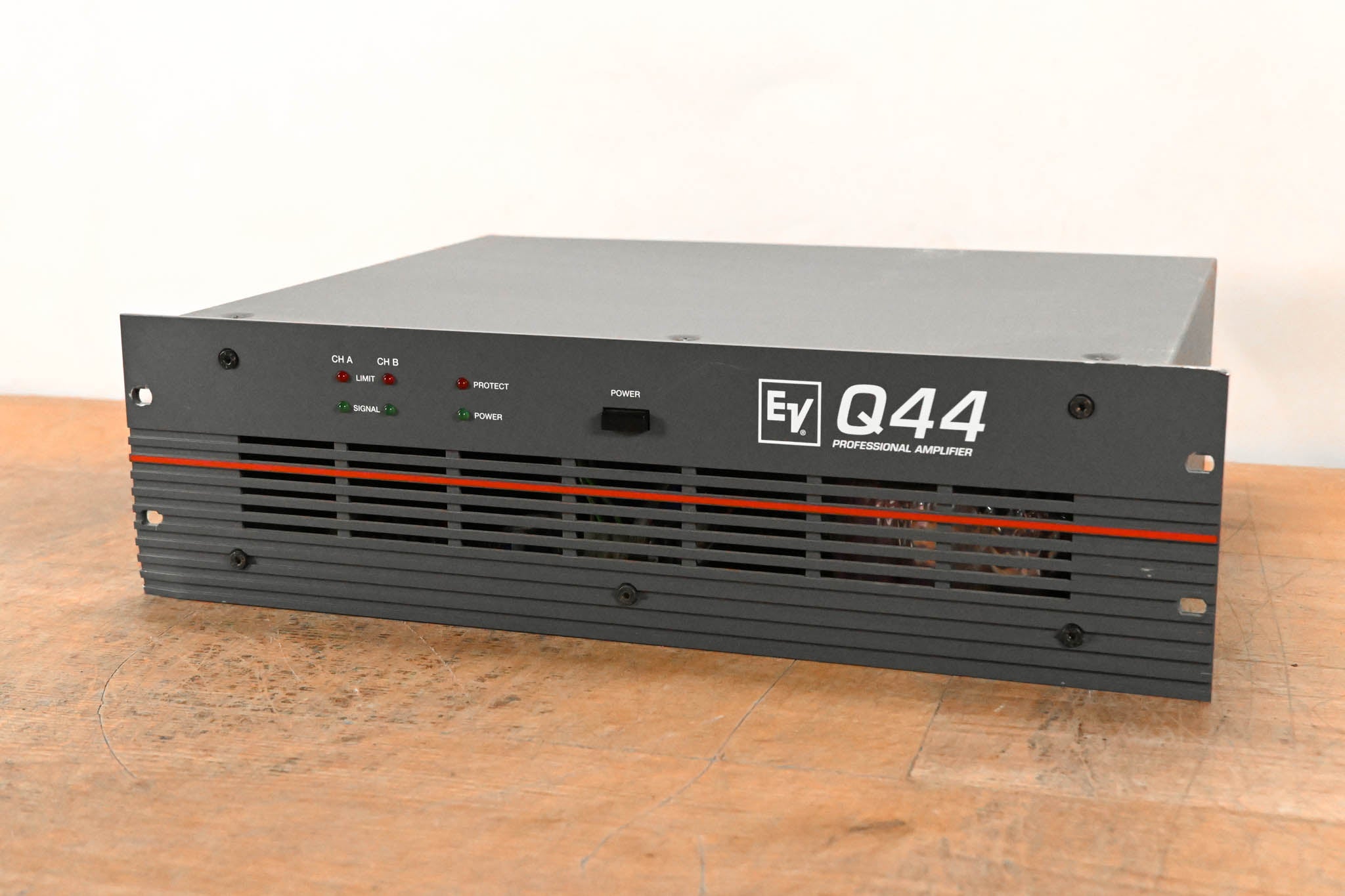 Electro-Voice (EV) Q44 Two-Channel Power Amplifier