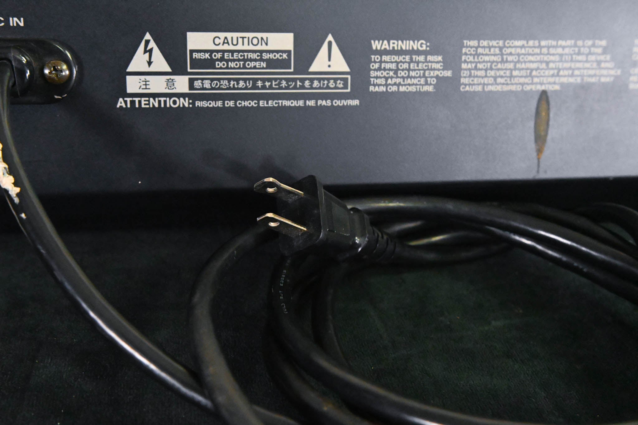 Roland XV-88 128-Voice Expandable Synthesizer