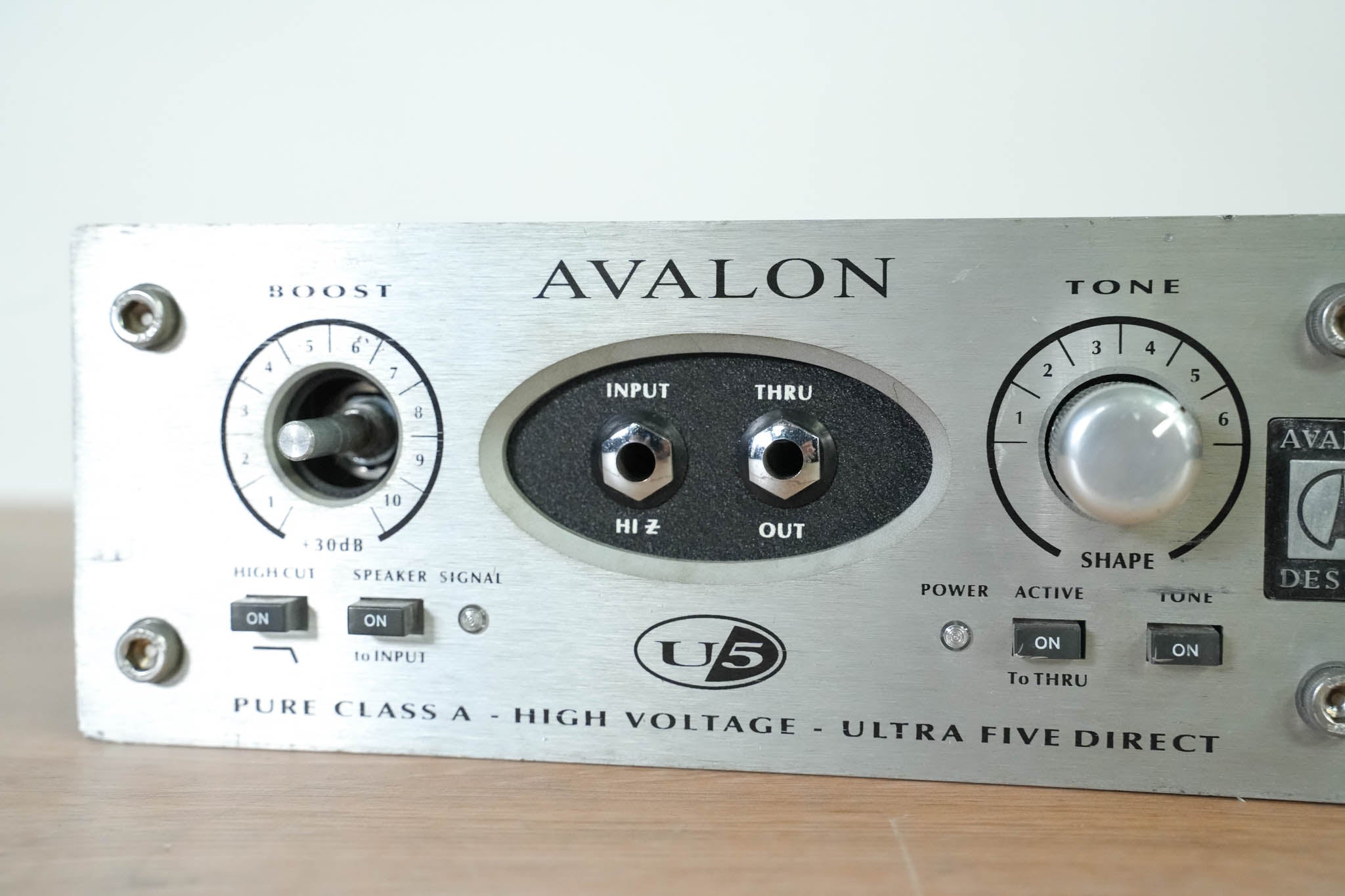 Avalon U5 Active Instrument Direct Box and Preamp