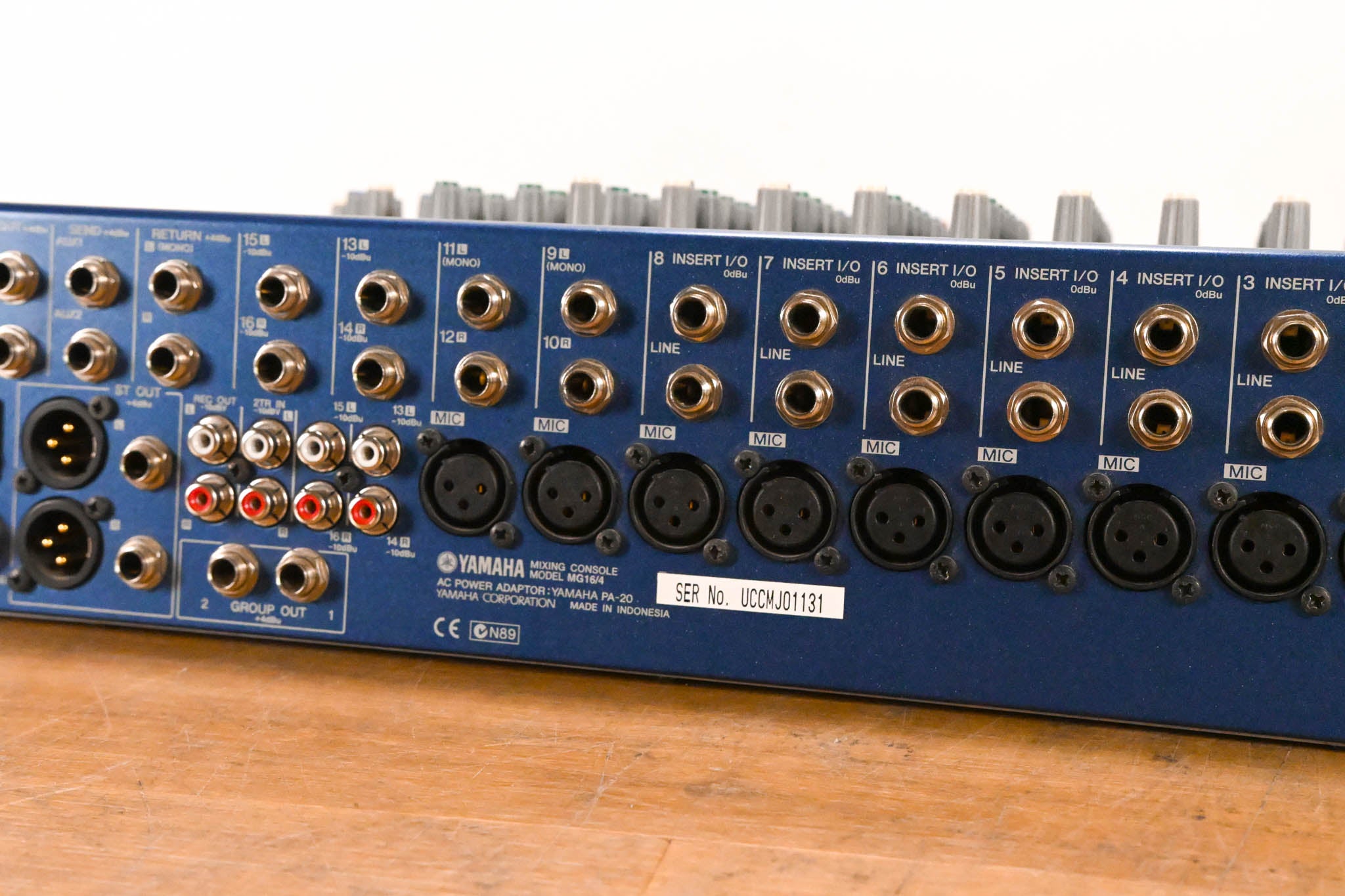 Yamaha MG16/4 16-Channel 4-Bus Analog Mixing Console (NO POWER SUPPLY)