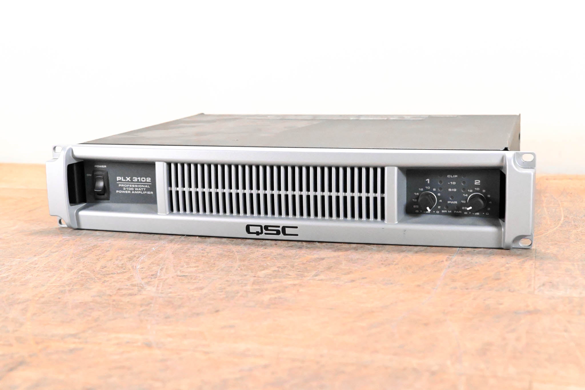 QSC PLX3102 2-Channel Power Amplifier