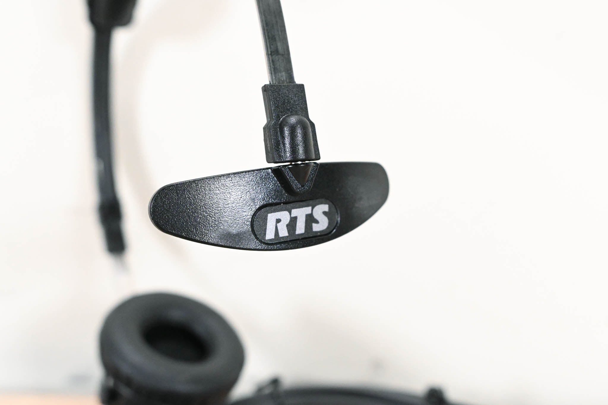 RTS LH-300-DM-A4M Single-Sided Microphone Headset