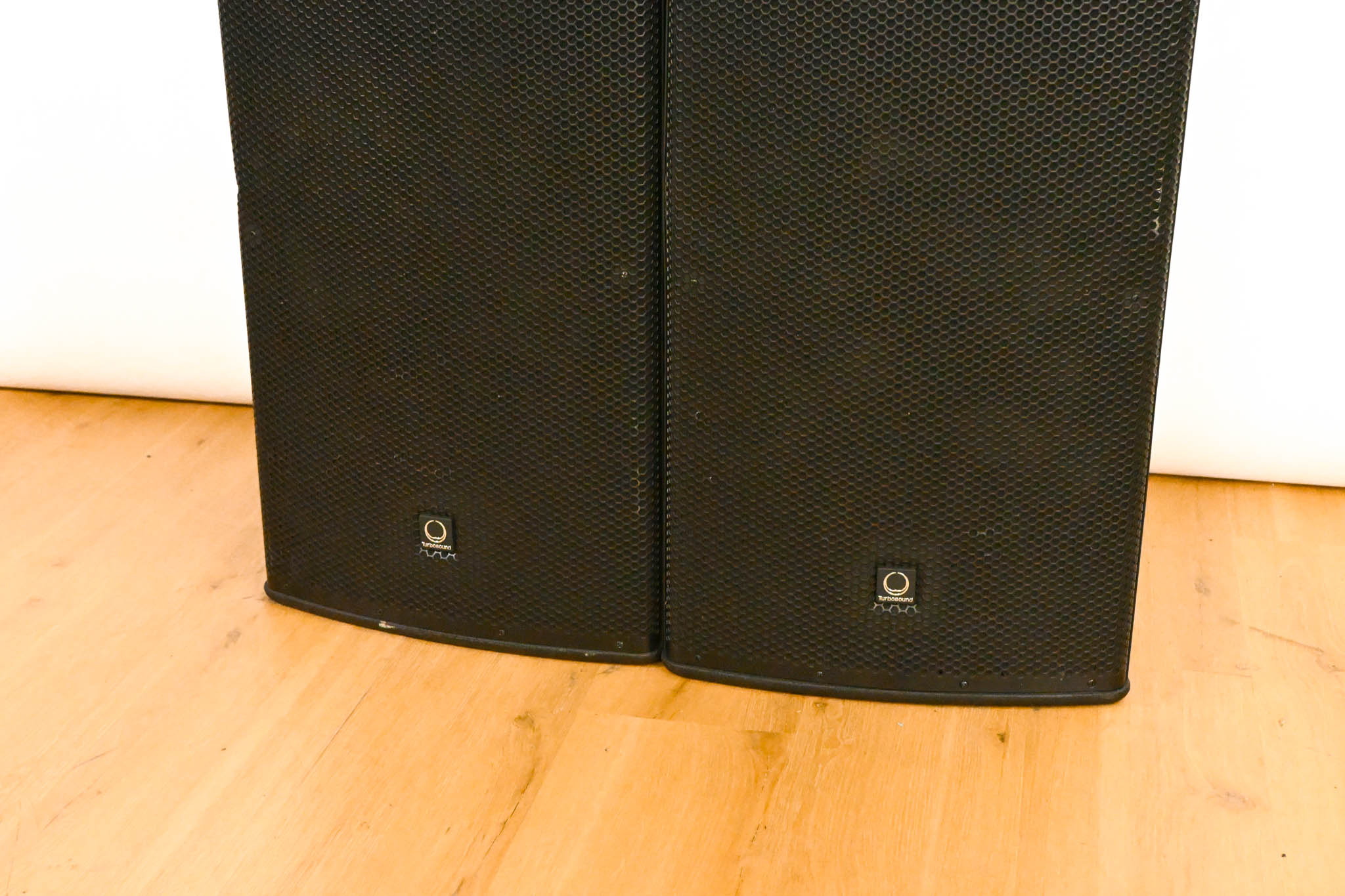 Turbosound TCS122/64-AN 12" 2-Way Powered Loudspeaker (PAIR)
