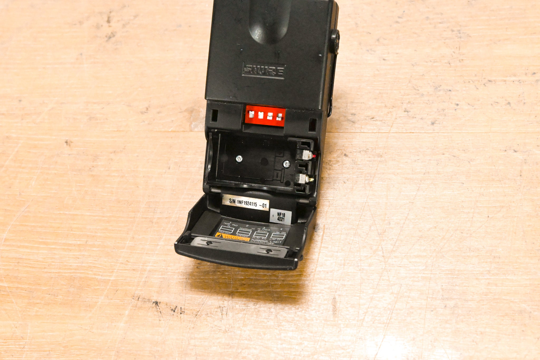 Shure P6HW Wired Bodypack Receiver