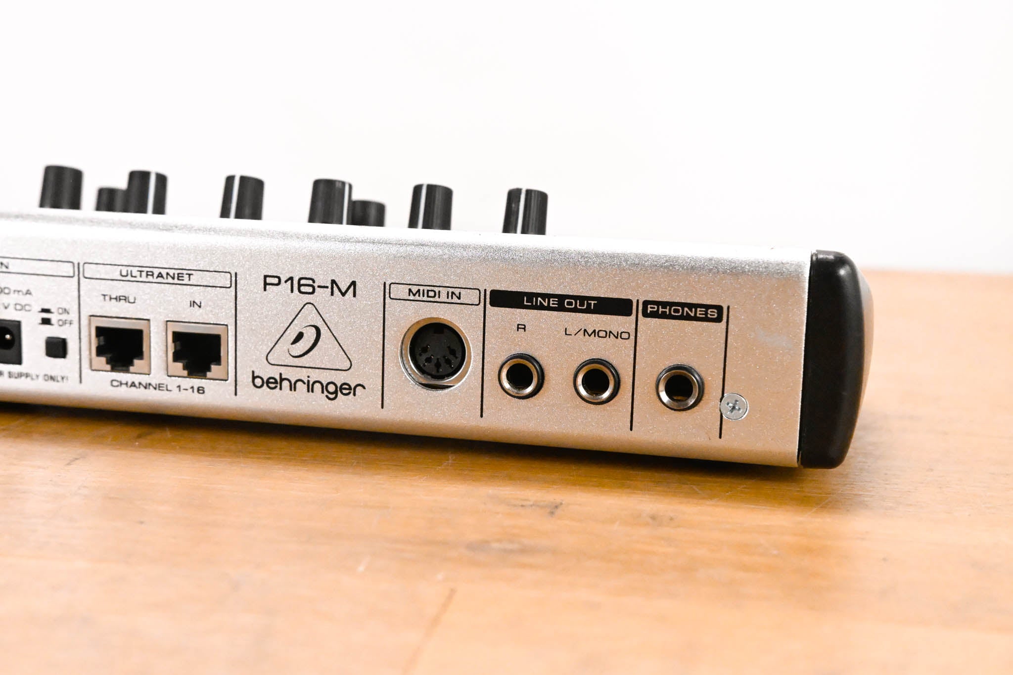 Behringer Powerplay P16-M 16-Channel Digital Personal Mixer