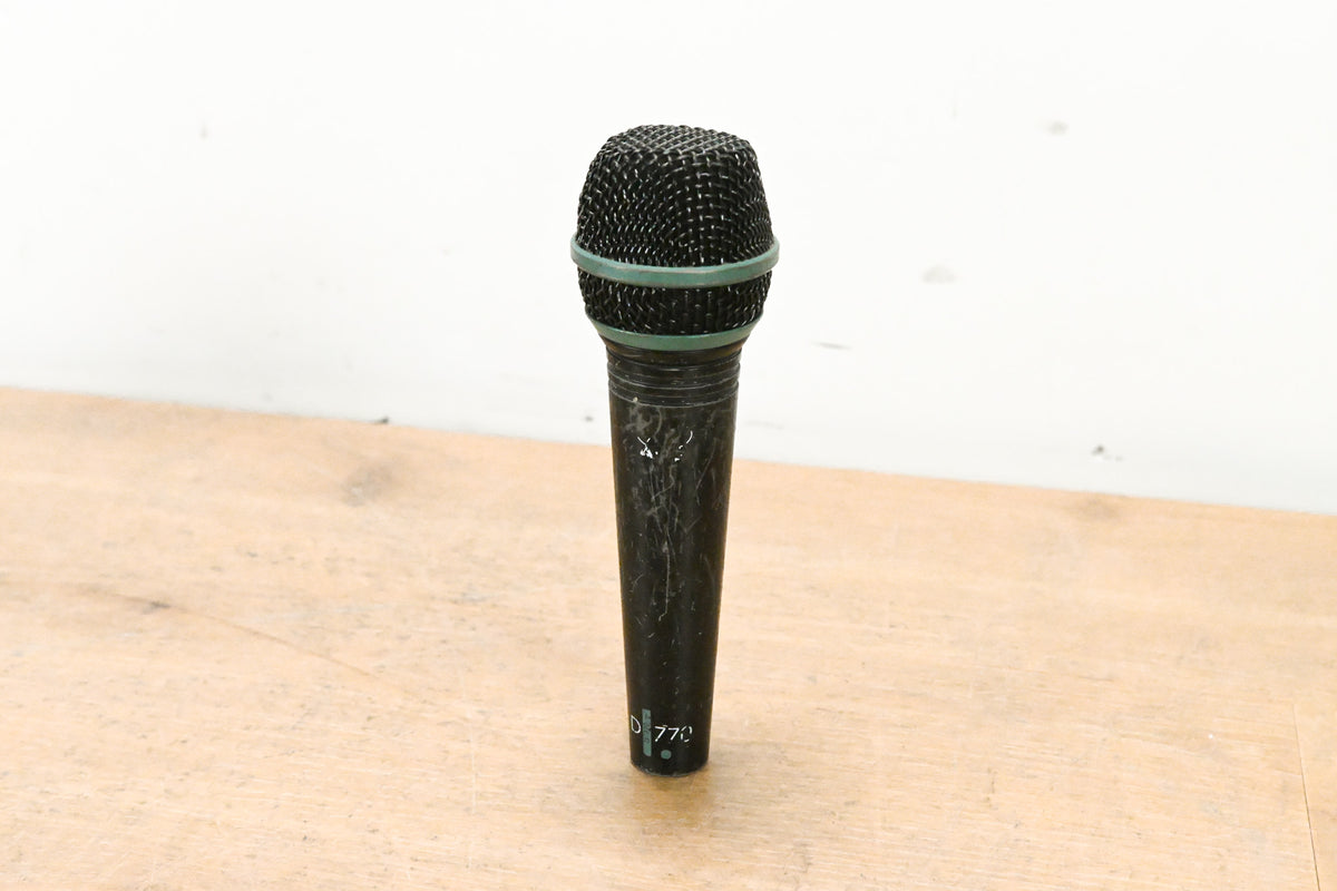 AKG D770 Dynamic Microphone
