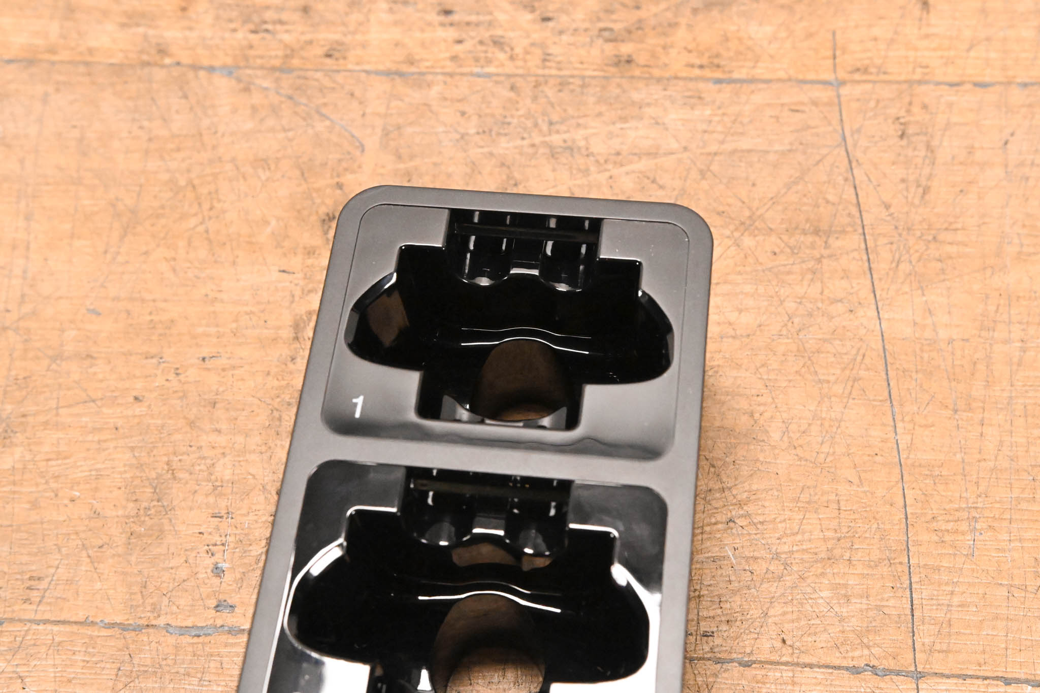 Shure SBC203 Dual-Docking Recharging Station