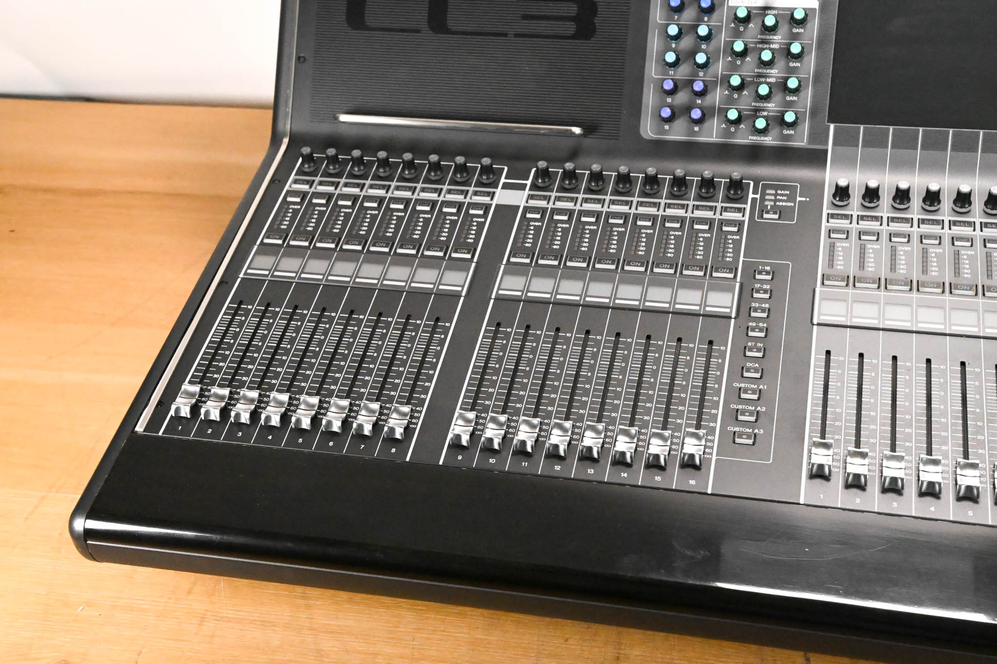 Yamaha CL3 Digital Audio Mixing Console