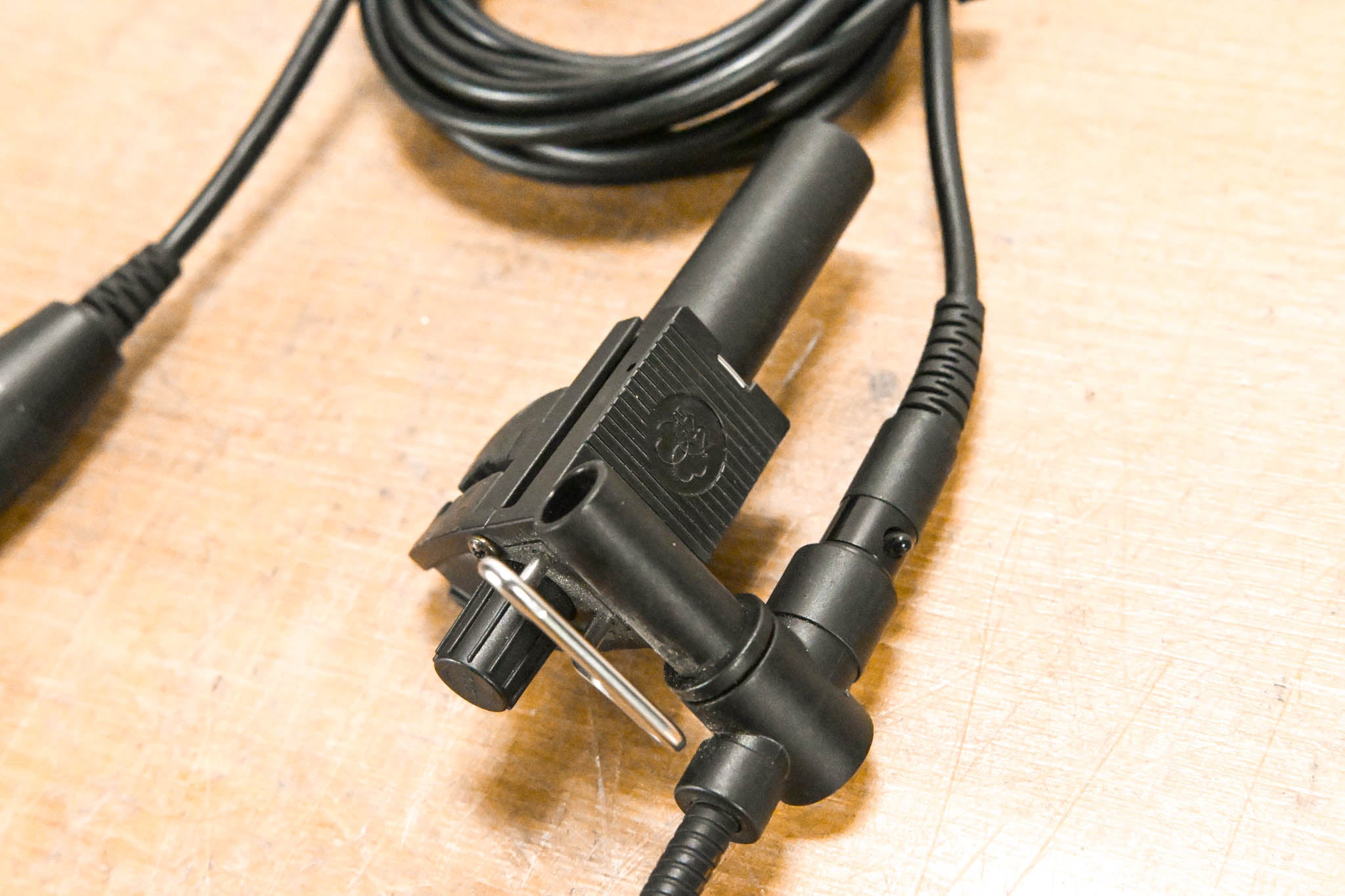 AKG C518 Clip-On Drum Microphone w/ MPA V L Micro Mic Phantom Adapter