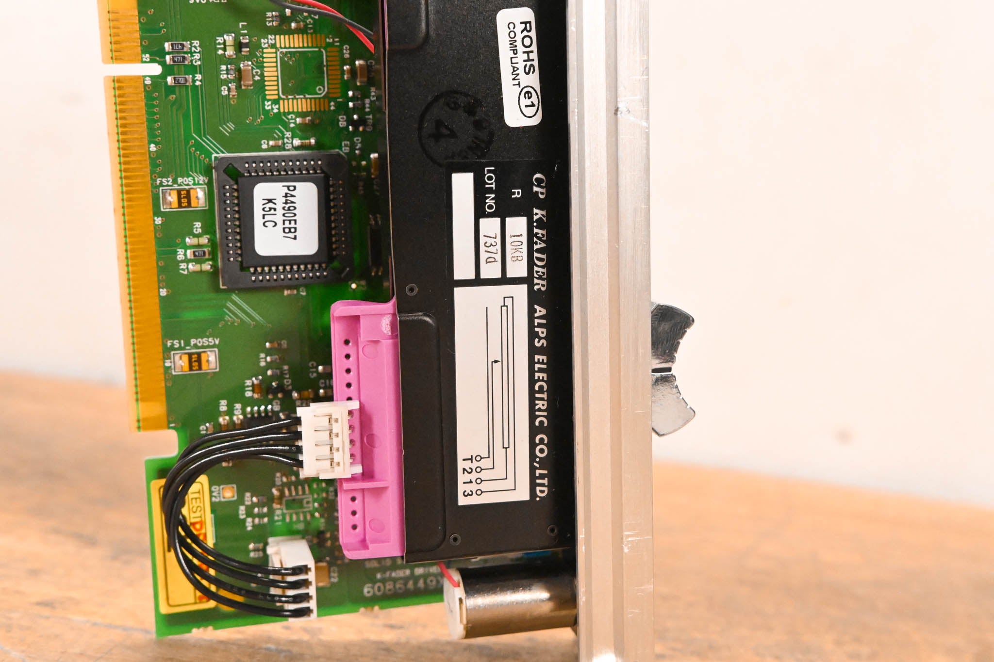 Solid State Logic C300 HD Motorized Fader Module – ALPS K-Fader Assembly