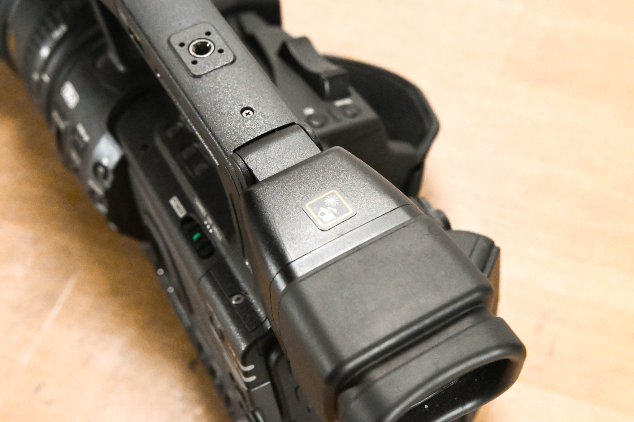 Canon XF305 Professional Camcorder