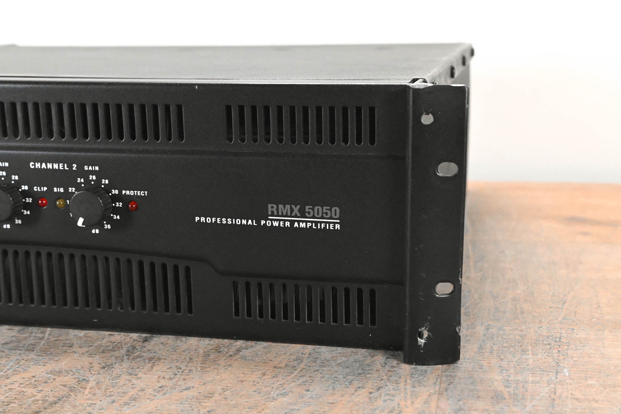 QSC RMX5050 2-Channel Power Amplifier