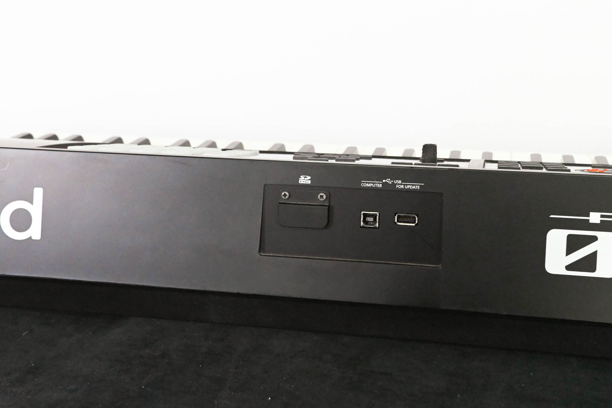 Roland FA-08 88-Key Music Workstation (NO POWER SUPPLY)
