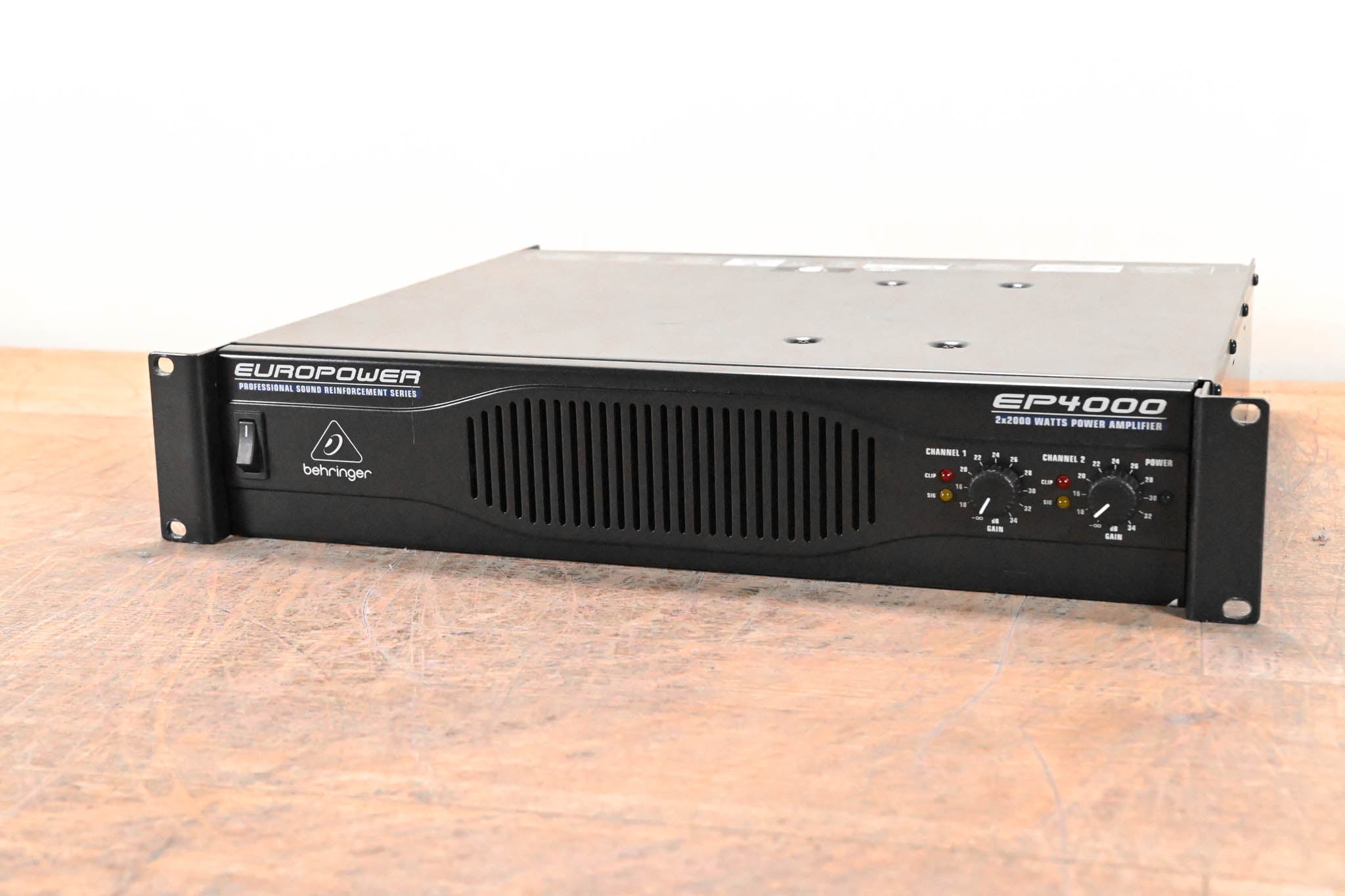 Behringer Europower EP4000 4000W Stereo Power Amplifier