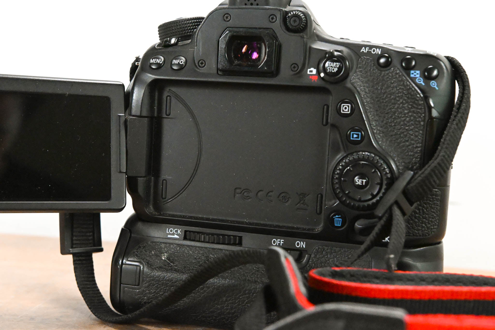 Canon EOS 80D DSLR Camera Body w/ Battery Grip