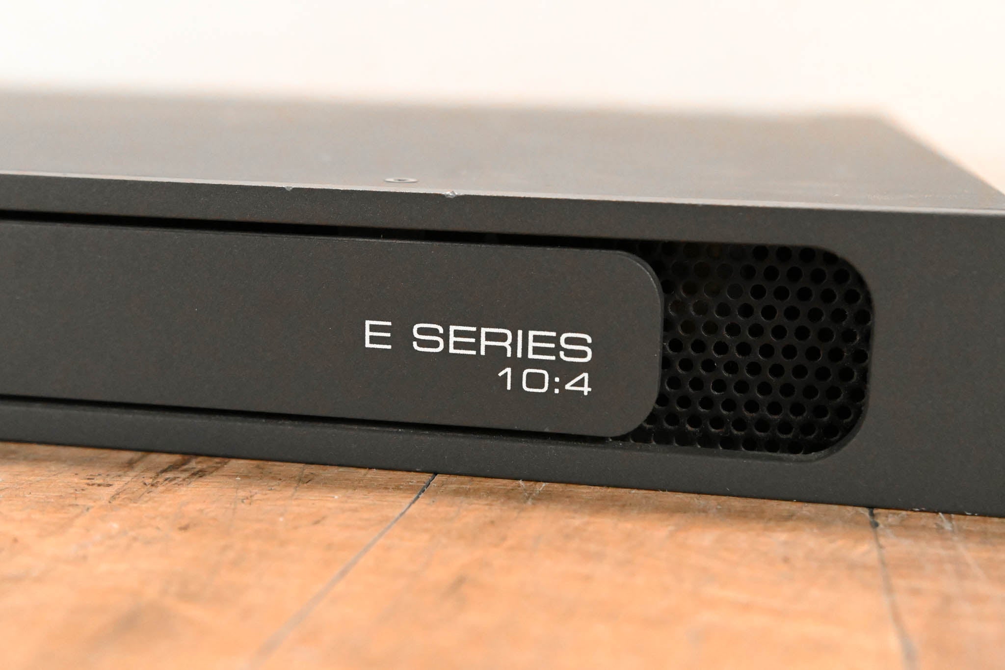 Lab Gruppen E10:4 1000W E-Series Installation Amplifier